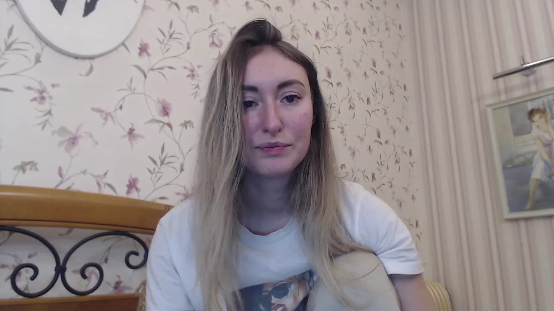Gallery image thumbnail from Veronica_4u's myfreecams stream on, 02/17/2023, 16:55 image 7 of 20