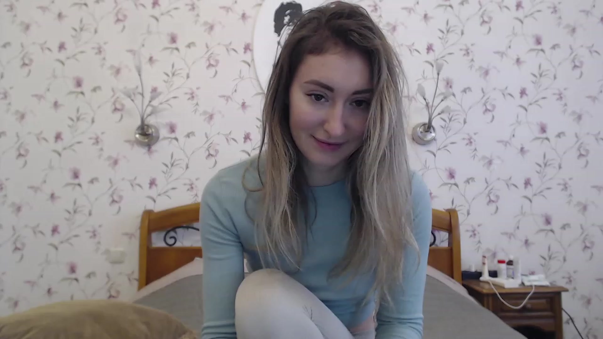Gallery image thumbnail from Veronica_4u's myfreecams stream on, 02/21/2023, 08:40 image 5 of 20