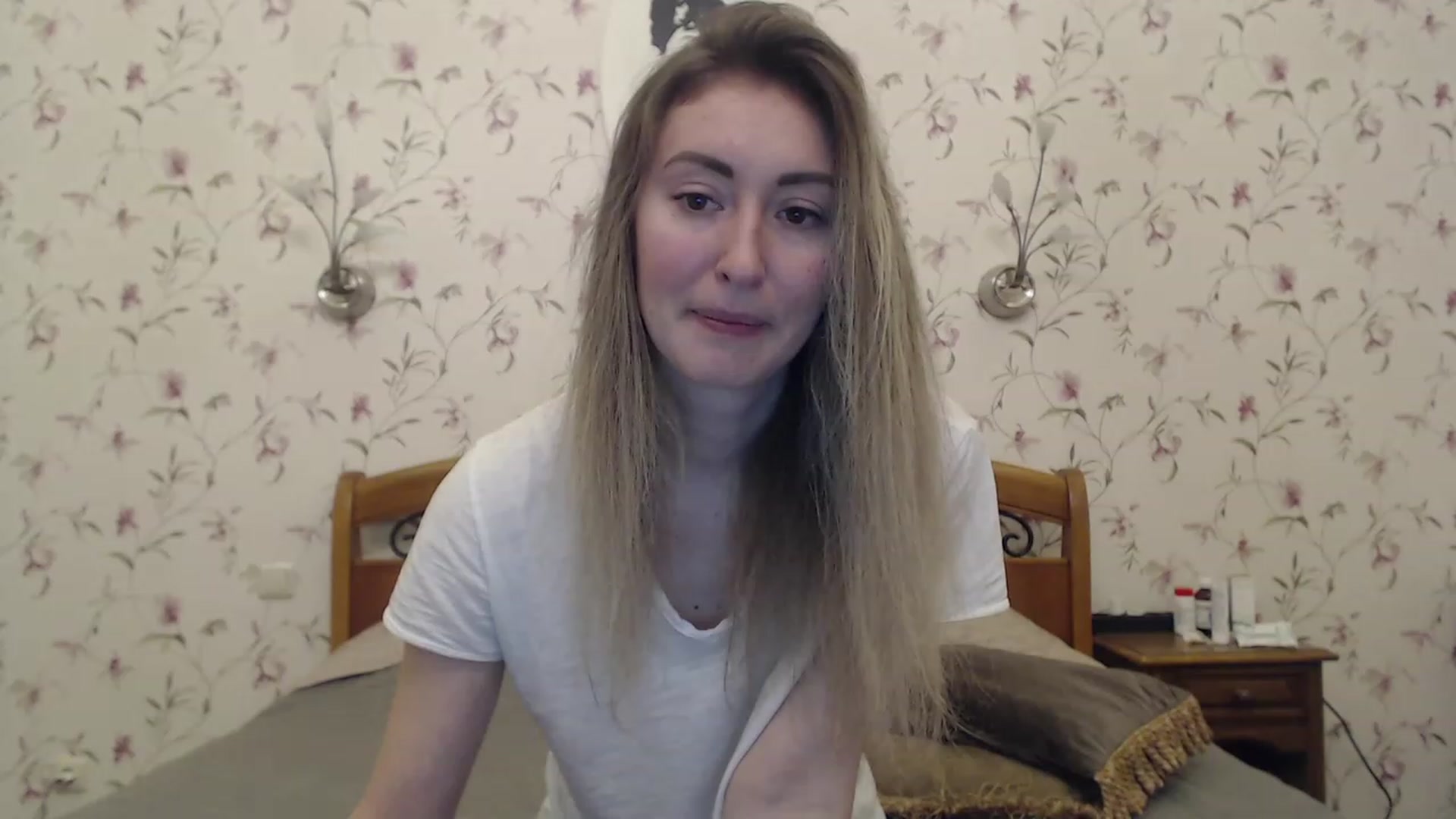Gallery image thumbnail from Veronica_4u's myfreecams stream on, 02/26/2023, 16:54 image 10 of 20