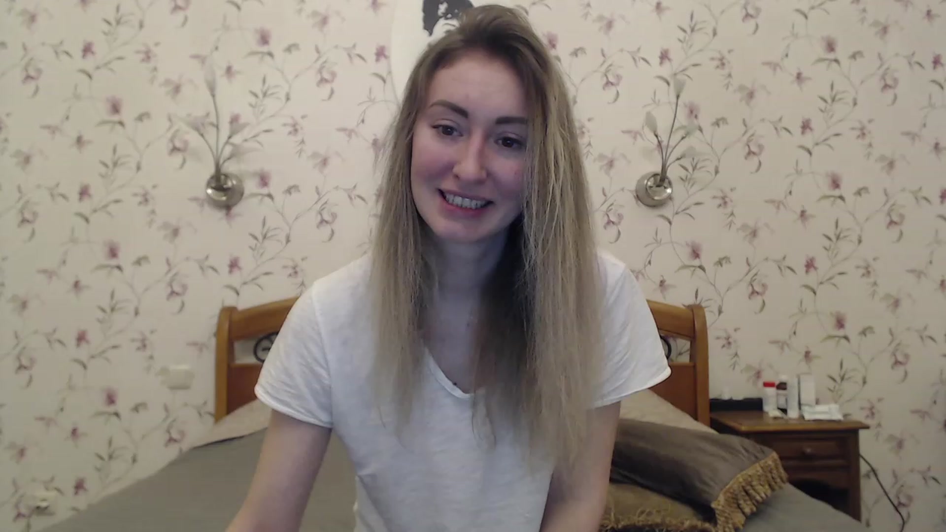 Gallery image thumbnail from Veronica_4u's myfreecams stream on, 02/26/2023, 16:54 image 11 of 20