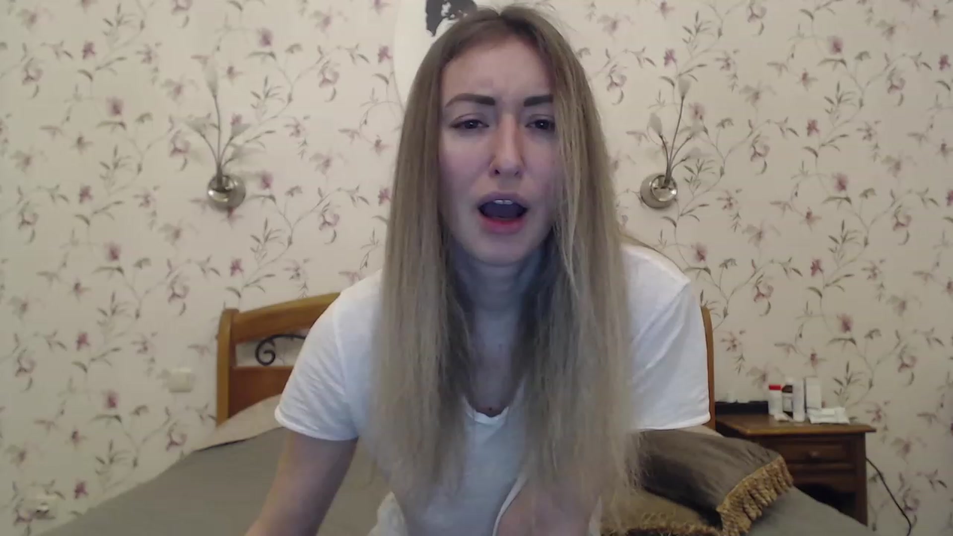 Gallery image thumbnail from Veronica_4u's myfreecams stream on, 02/26/2023, 16:54 image 6 of 20