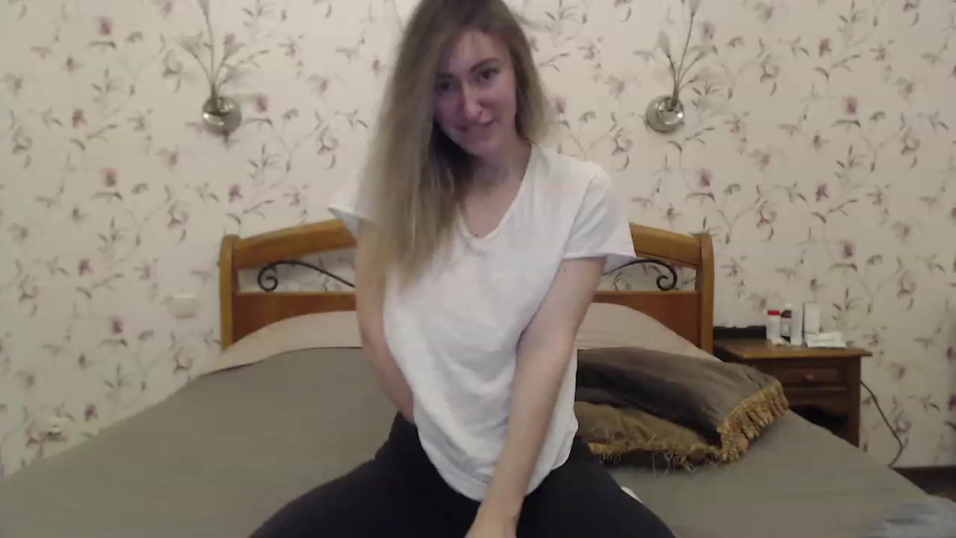 Gallery image thumbnail from Veronica_4u's myfreecams stream on, 02/26/2023, 16:54 image 17 of 20
