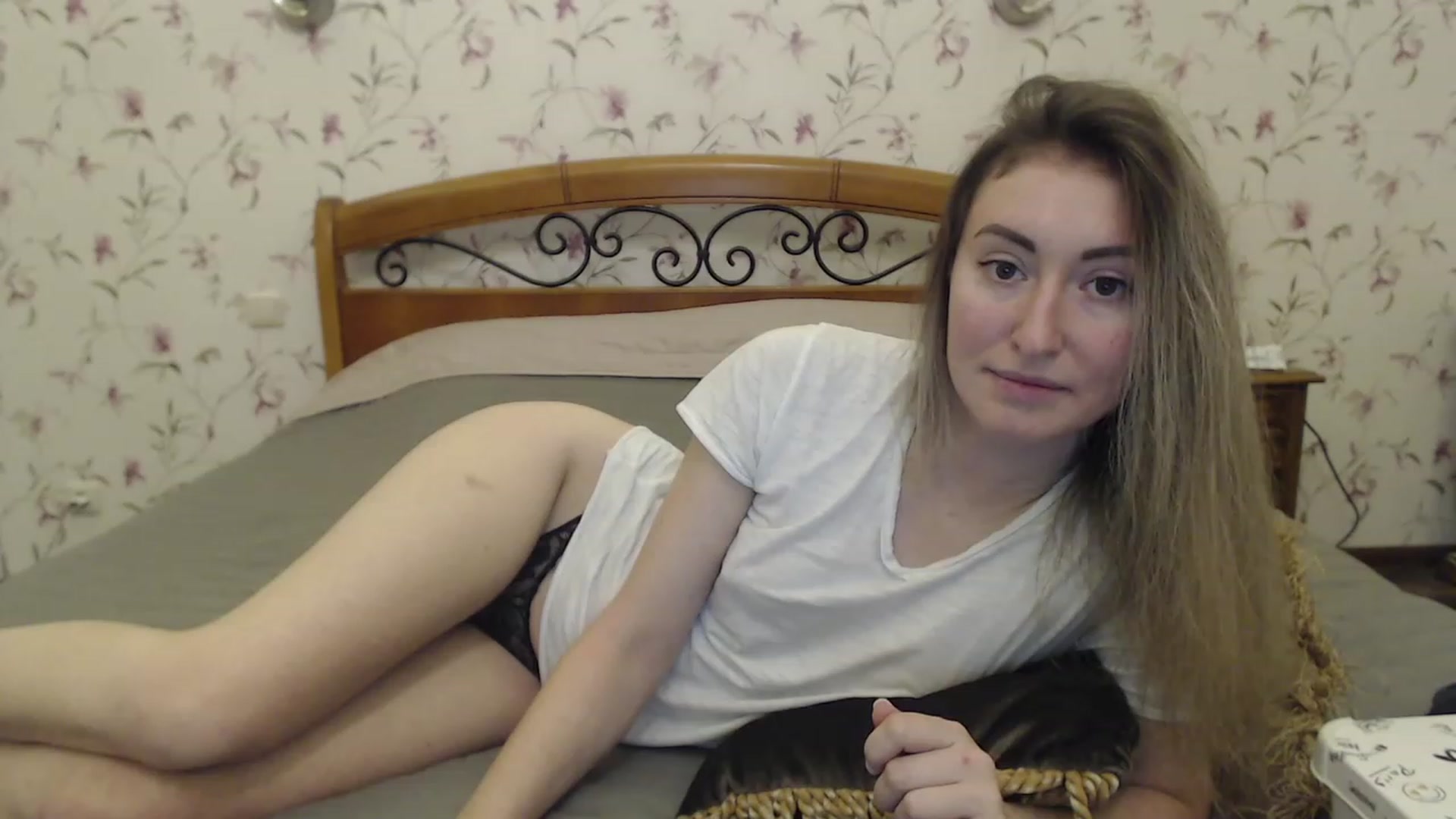 Gallery image thumbnail from Veronica_4u's myfreecams stream on, 02/26/2023, 17:58 image 6 of 20