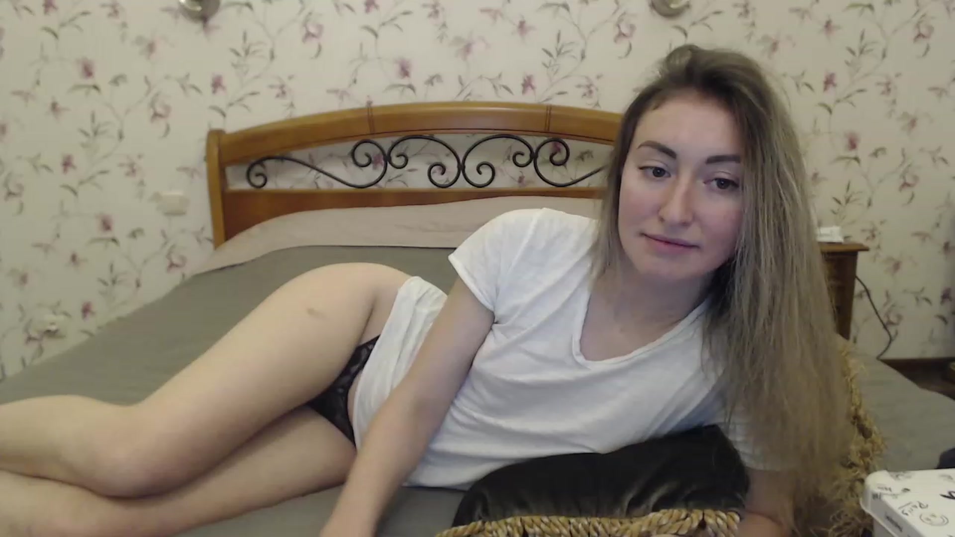 Gallery image thumbnail from Veronica_4u's myfreecams stream on, 02/26/2023, 17:58 image 3 of 20