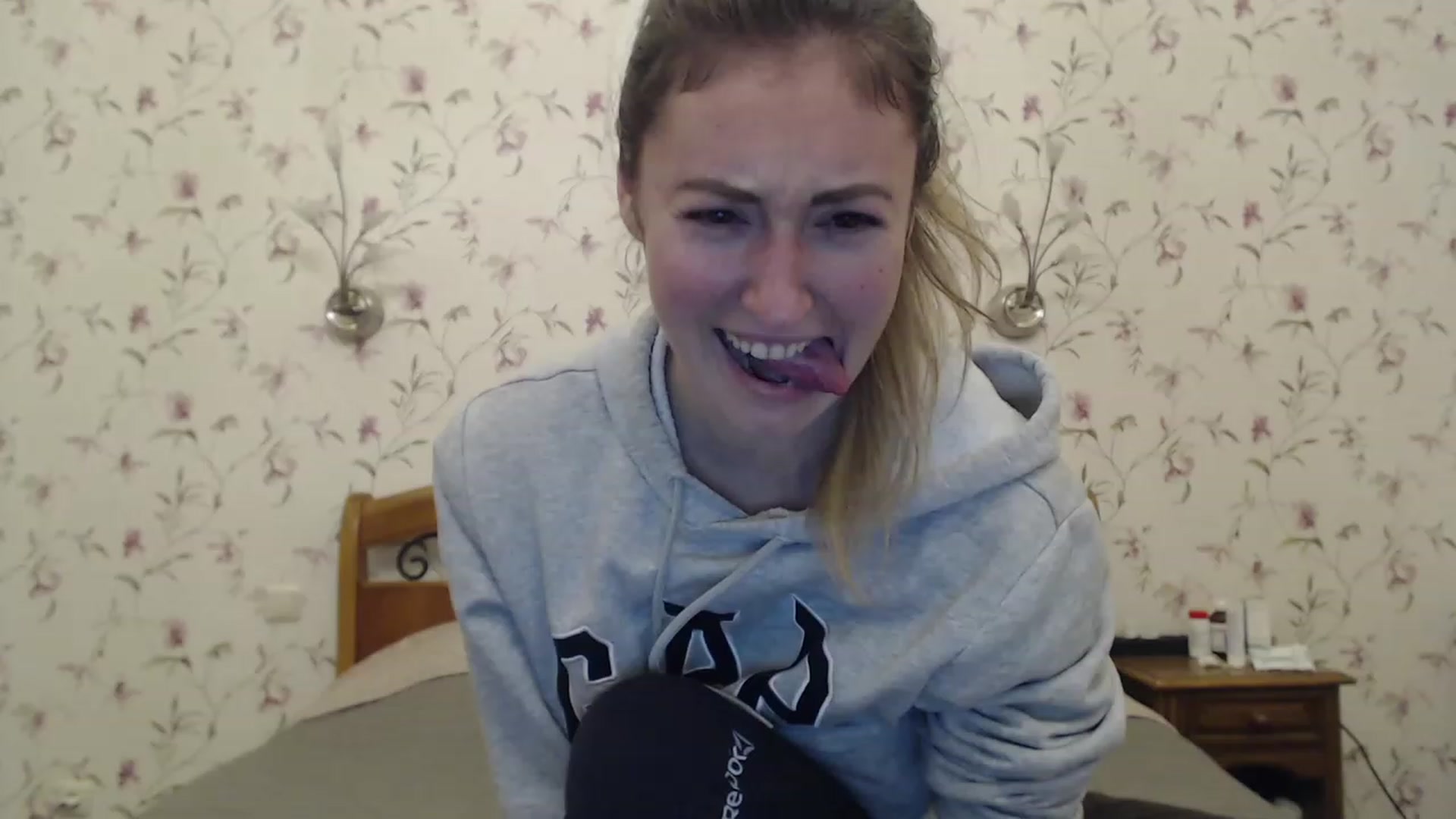 Gallery image thumbnail from Veronica_4u's myfreecams stream on, 02/27/2023, 16:56 image 19 of 20