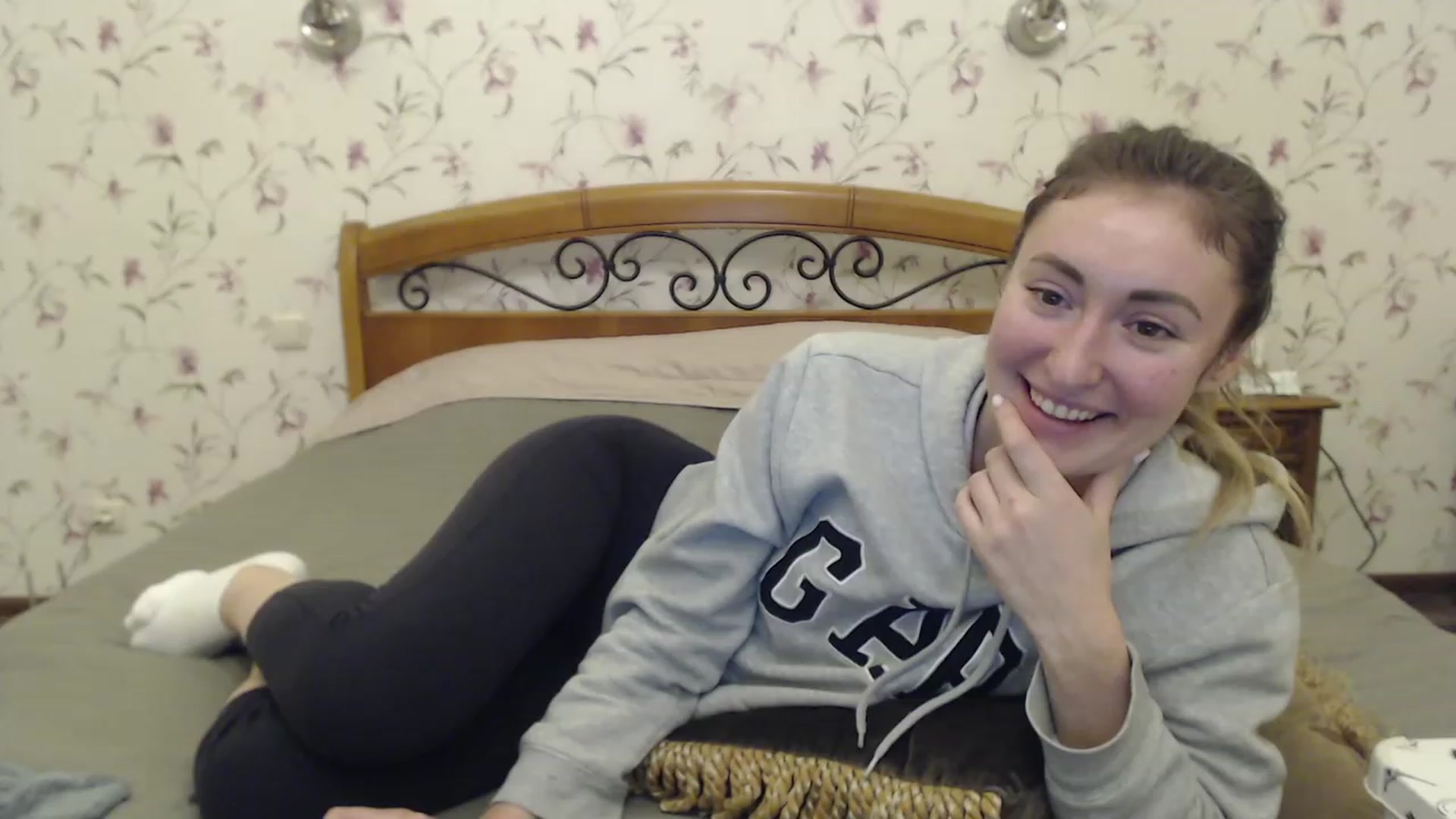 Gallery image thumbnail from Veronica_4u's myfreecams stream on, 02/27/2023, 16:56 image 15 of 20