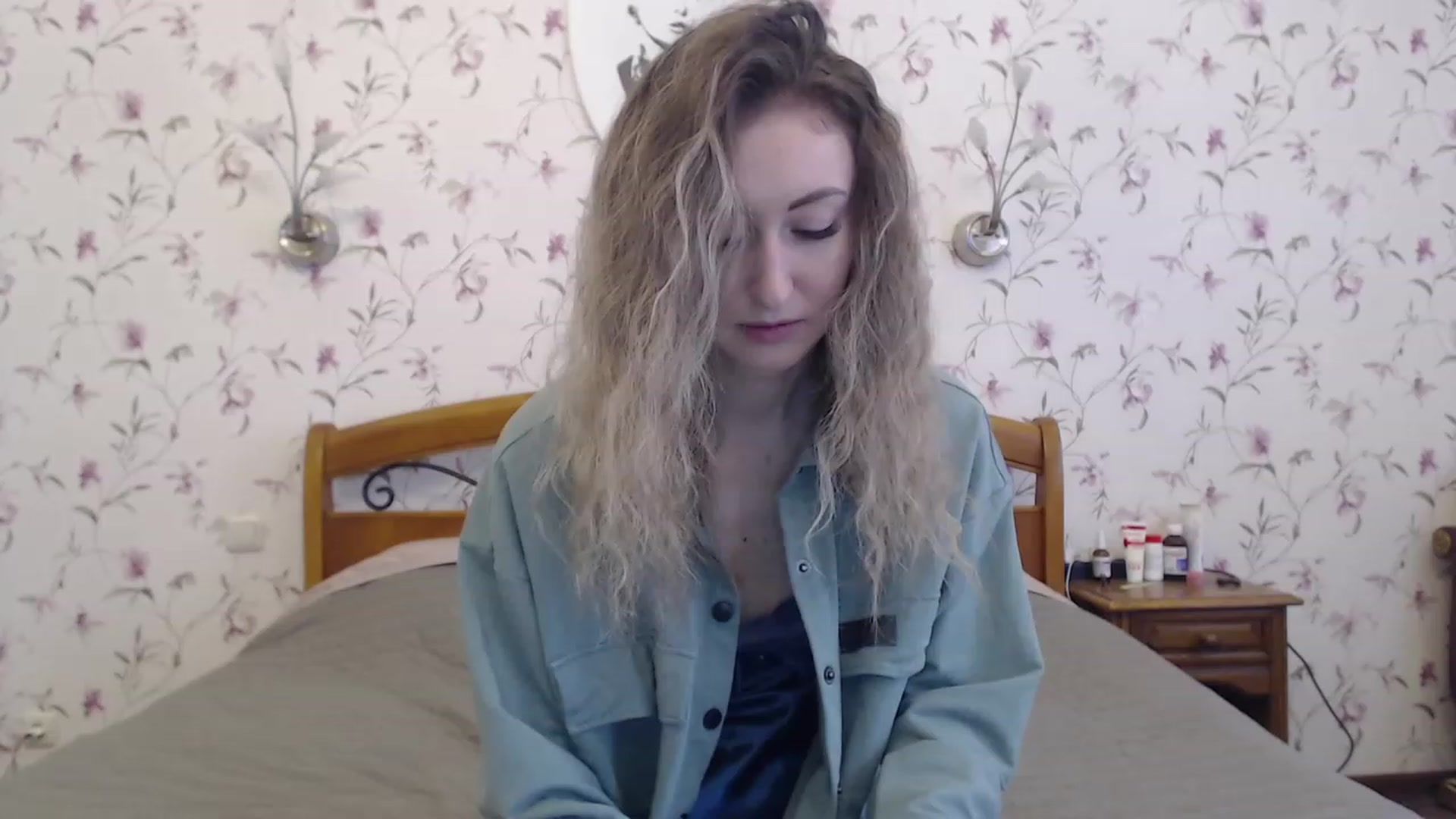 Gallery image thumbnail from Veronica_4u's myfreecams stream on, 03/06/2023, 07:29 image 1 of 20