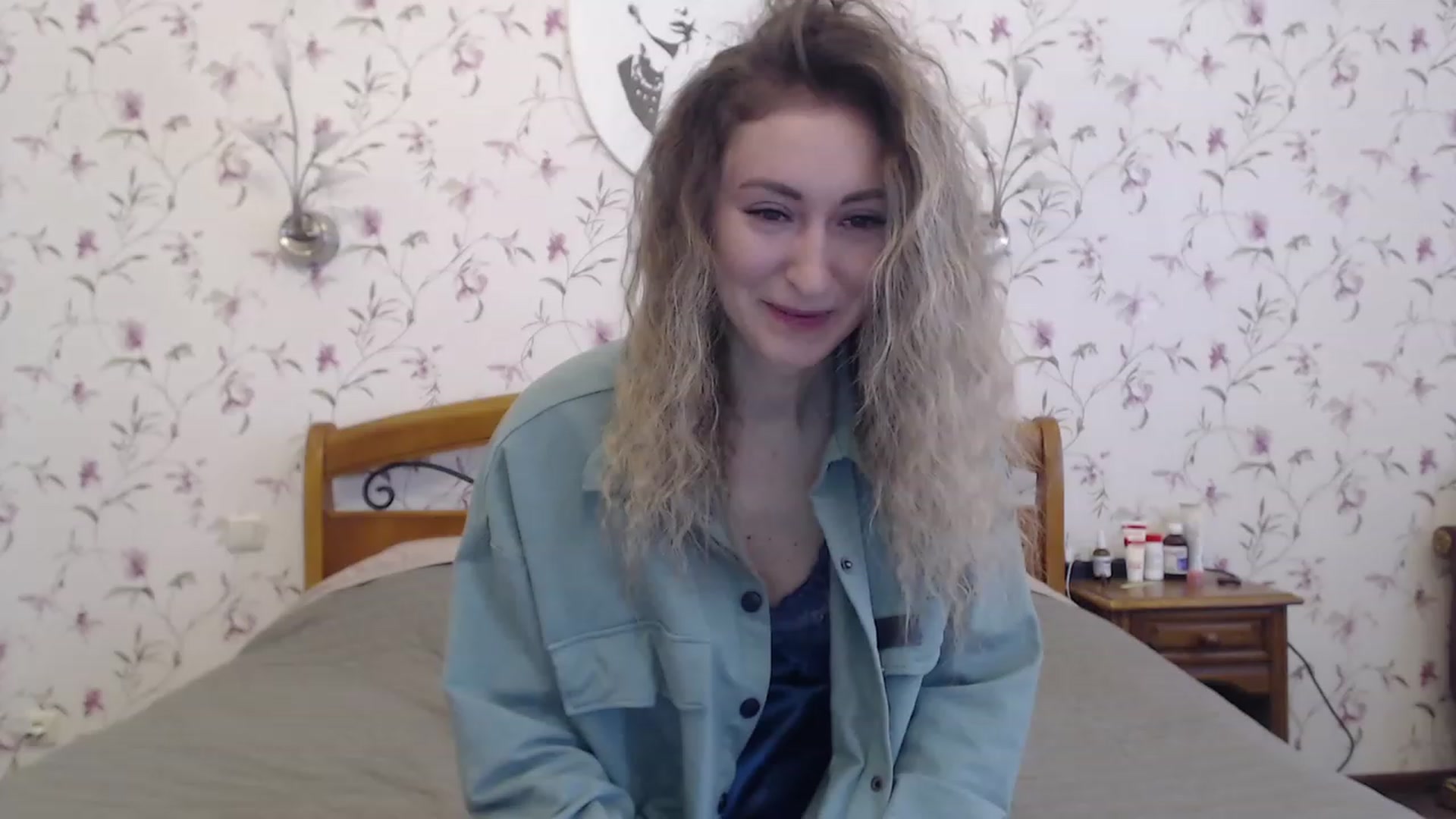 Gallery image thumbnail from Veronica_4u's myfreecams stream on, 03/06/2023, 07:29 image 2 of 20