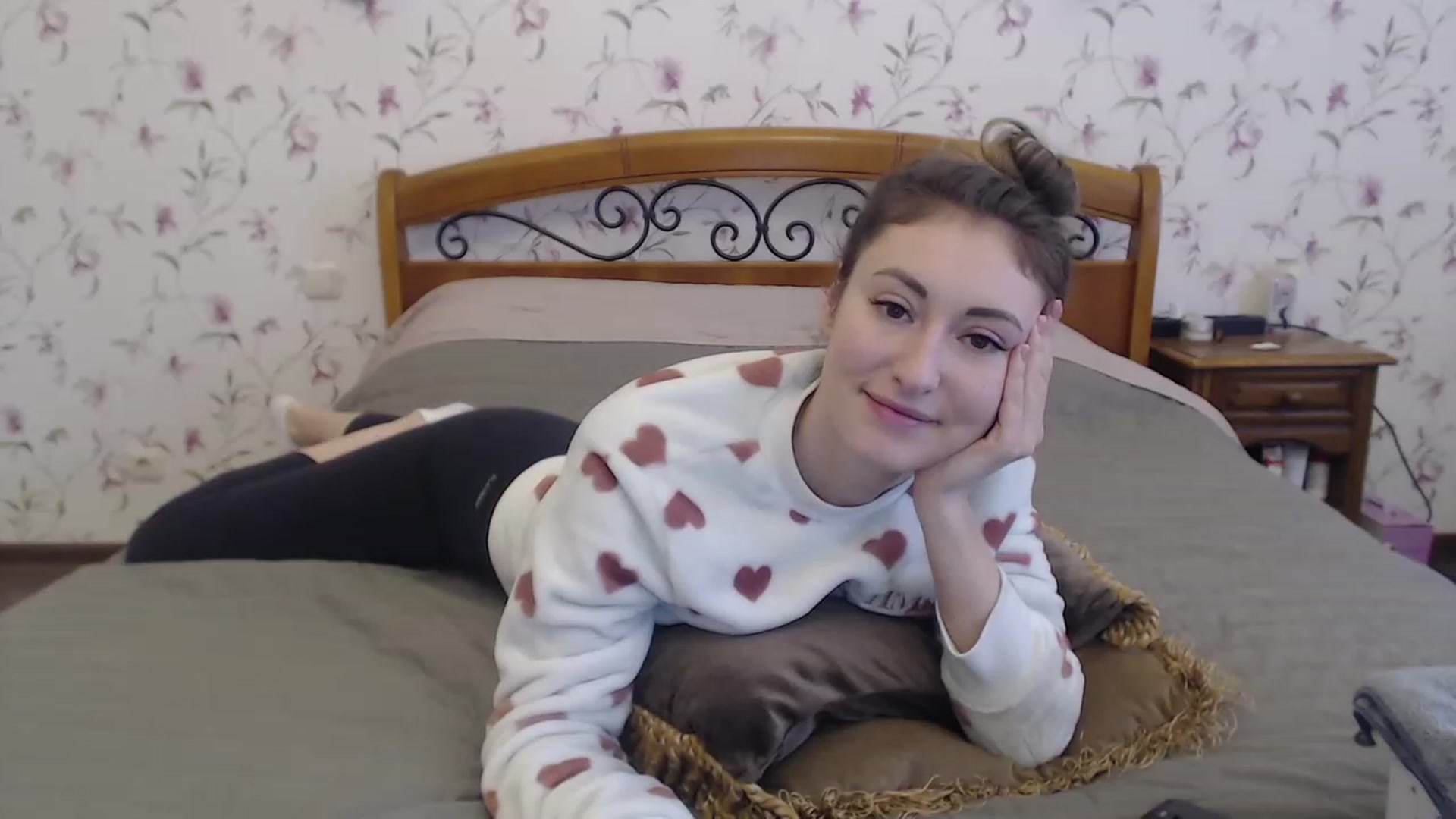 Gallery image thumbnail from Veronica_4u's myfreecams stream on, 03/08/2023, 07:49 image 9 of 20