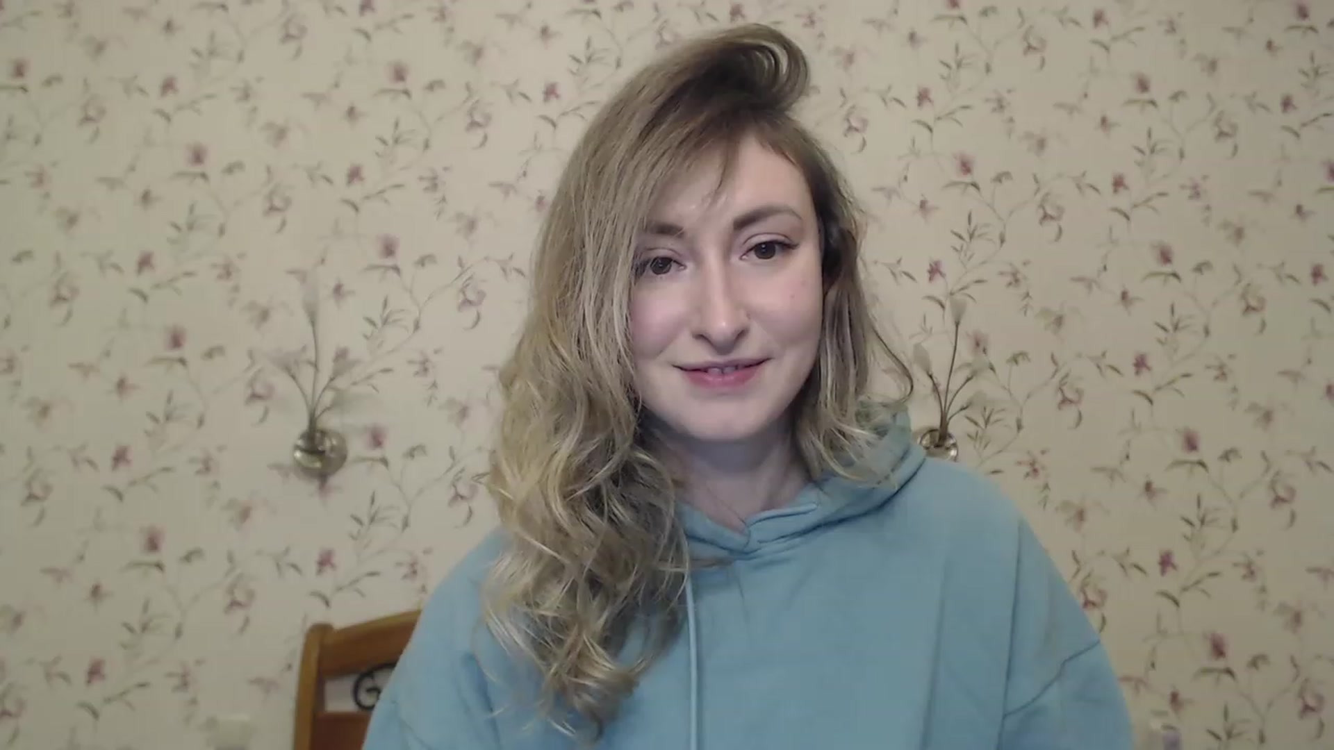 Gallery image thumbnail from Veronica_4u's myfreecams stream on, 03/10/2023, 17:27 image 18 of 20