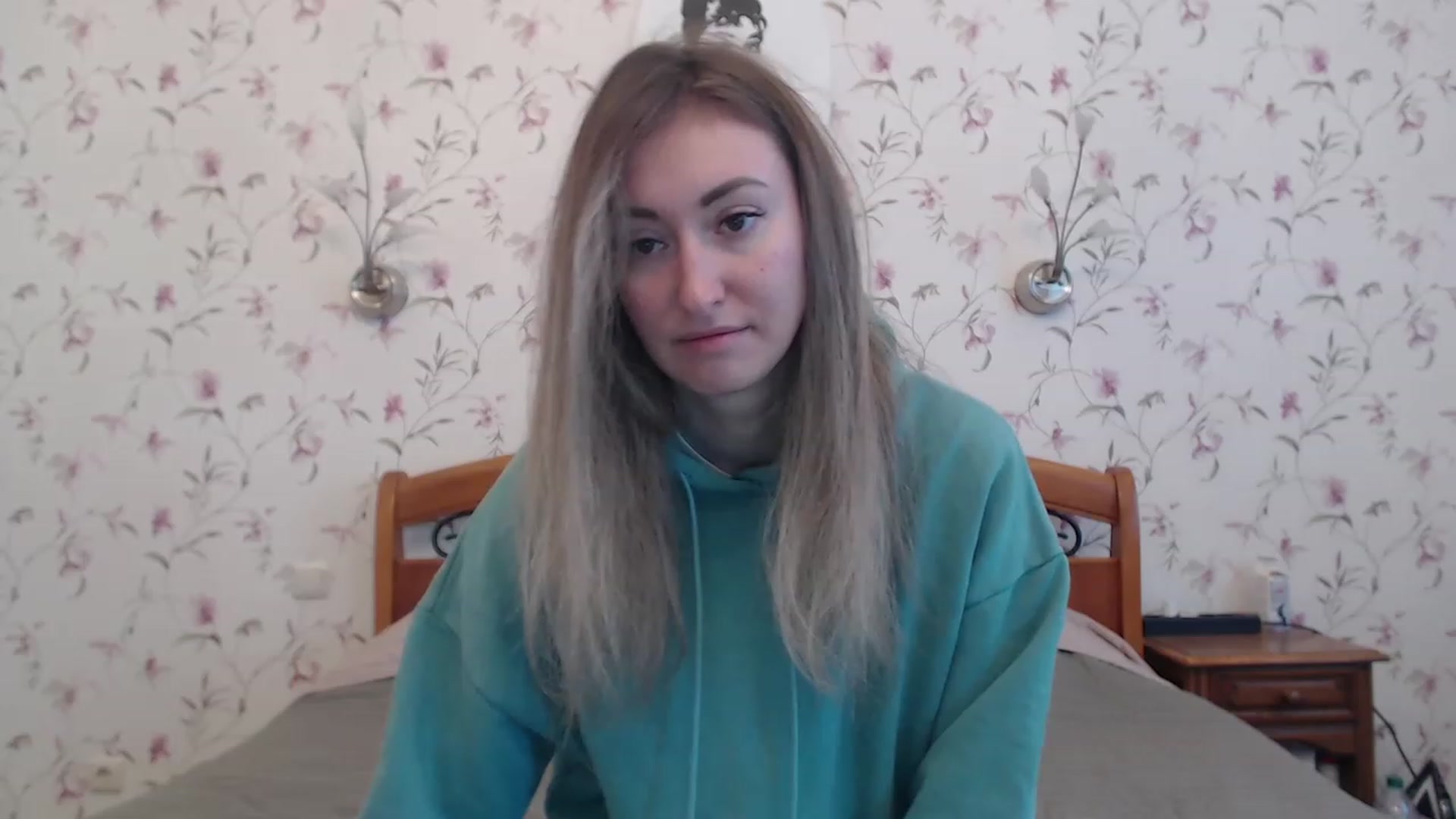 Gallery image thumbnail from Veronica_4u's myfreecams stream on, 03/13/2023, 08:39 image 7 of 20
