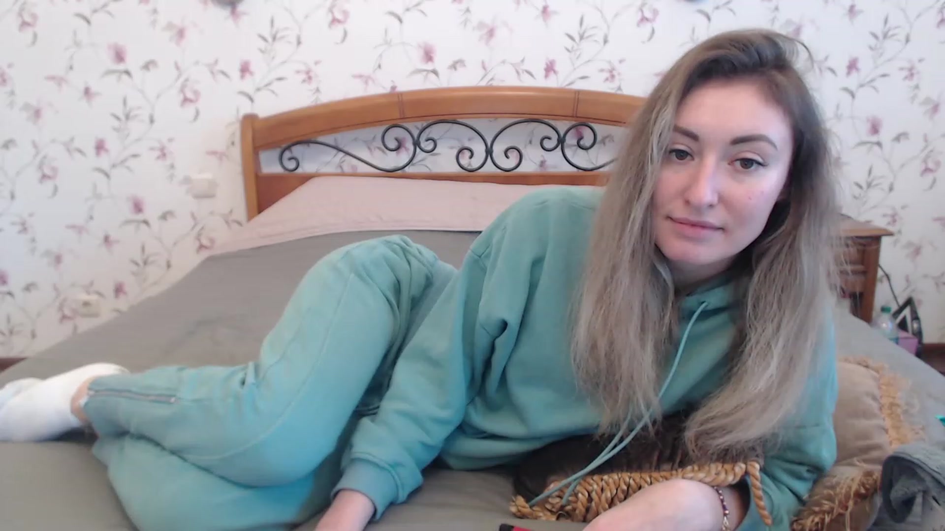 Gallery image thumbnail from Veronica_4u's myfreecams stream on, 03/13/2023, 08:39 image 14 of 20