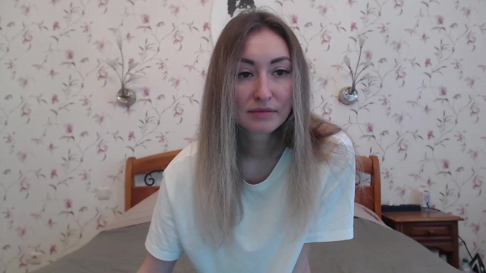 Gallery image thumbnail from Veronica_4u's myfreecams stream on, 03/13/2023, 08:39 image 6 of 20