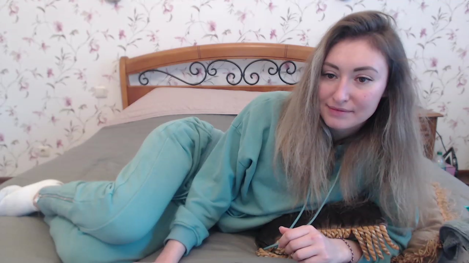 Gallery image thumbnail from Veronica_4u's myfreecams stream on, 03/13/2023, 08:39 image 11 of 20