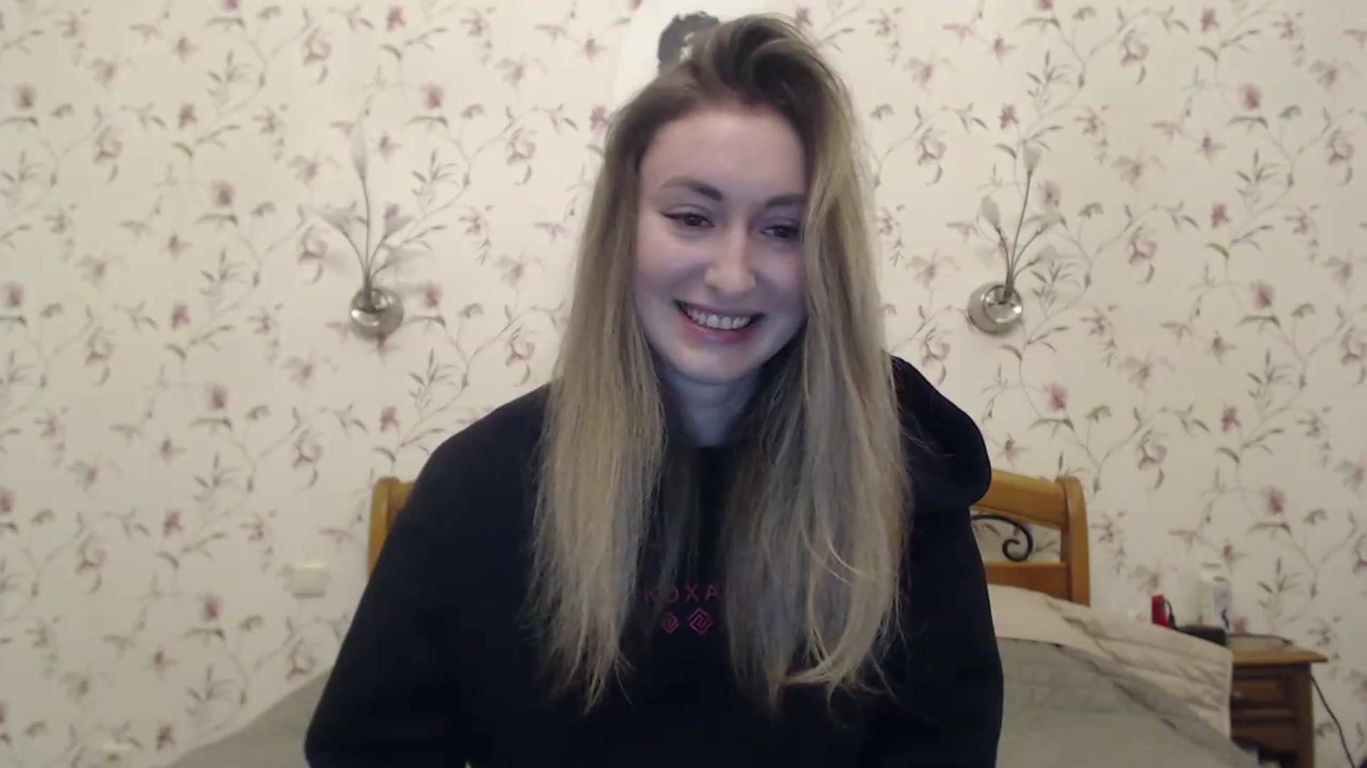 Gallery image thumbnail from Veronica_4u's myfreecams stream on, 03/15/2023, 16:32 image 8 of 20