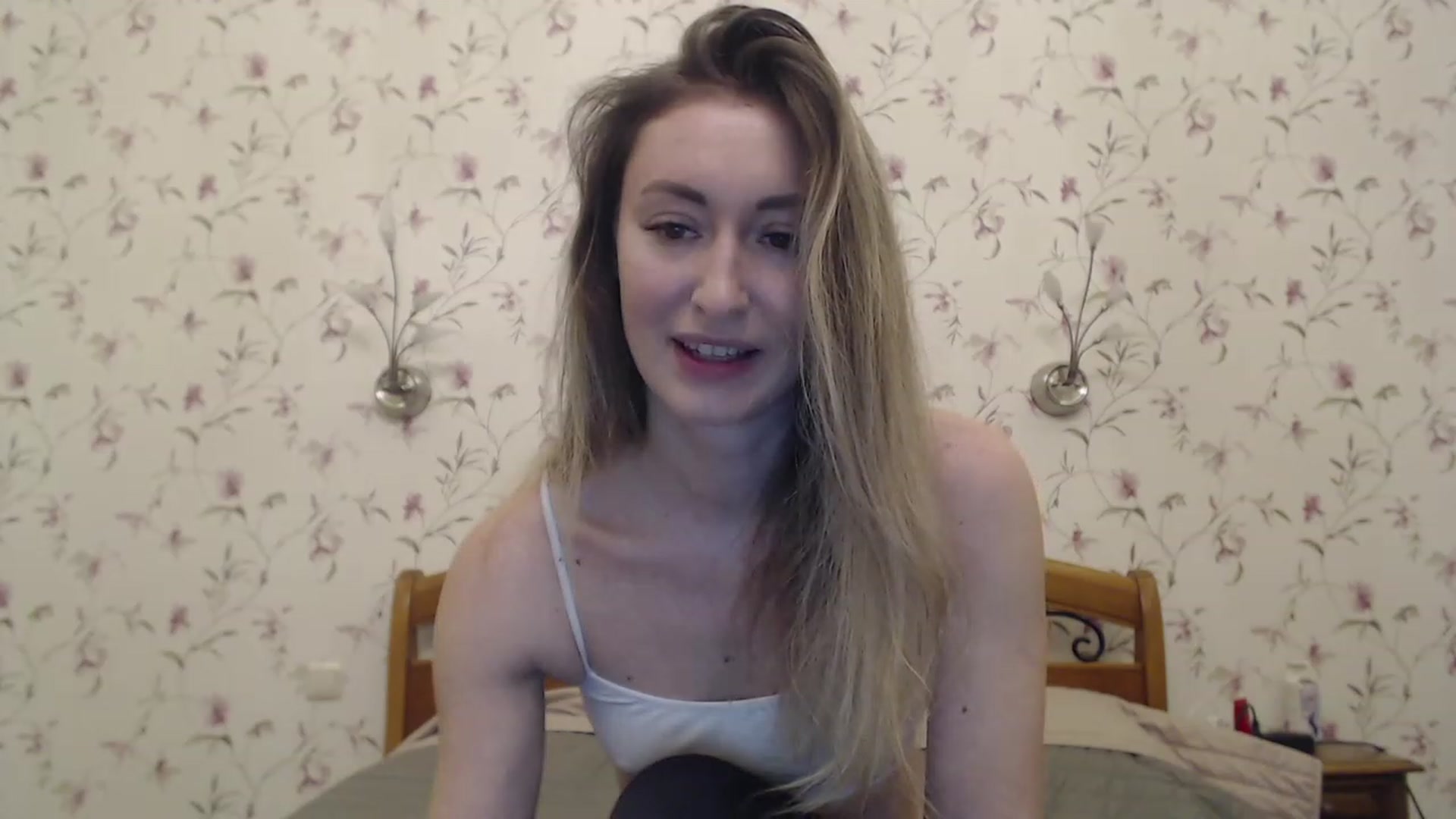 Gallery image thumbnail from Veronica_4u's myfreecams stream on, 03/15/2023, 16:32 image 14 of 20