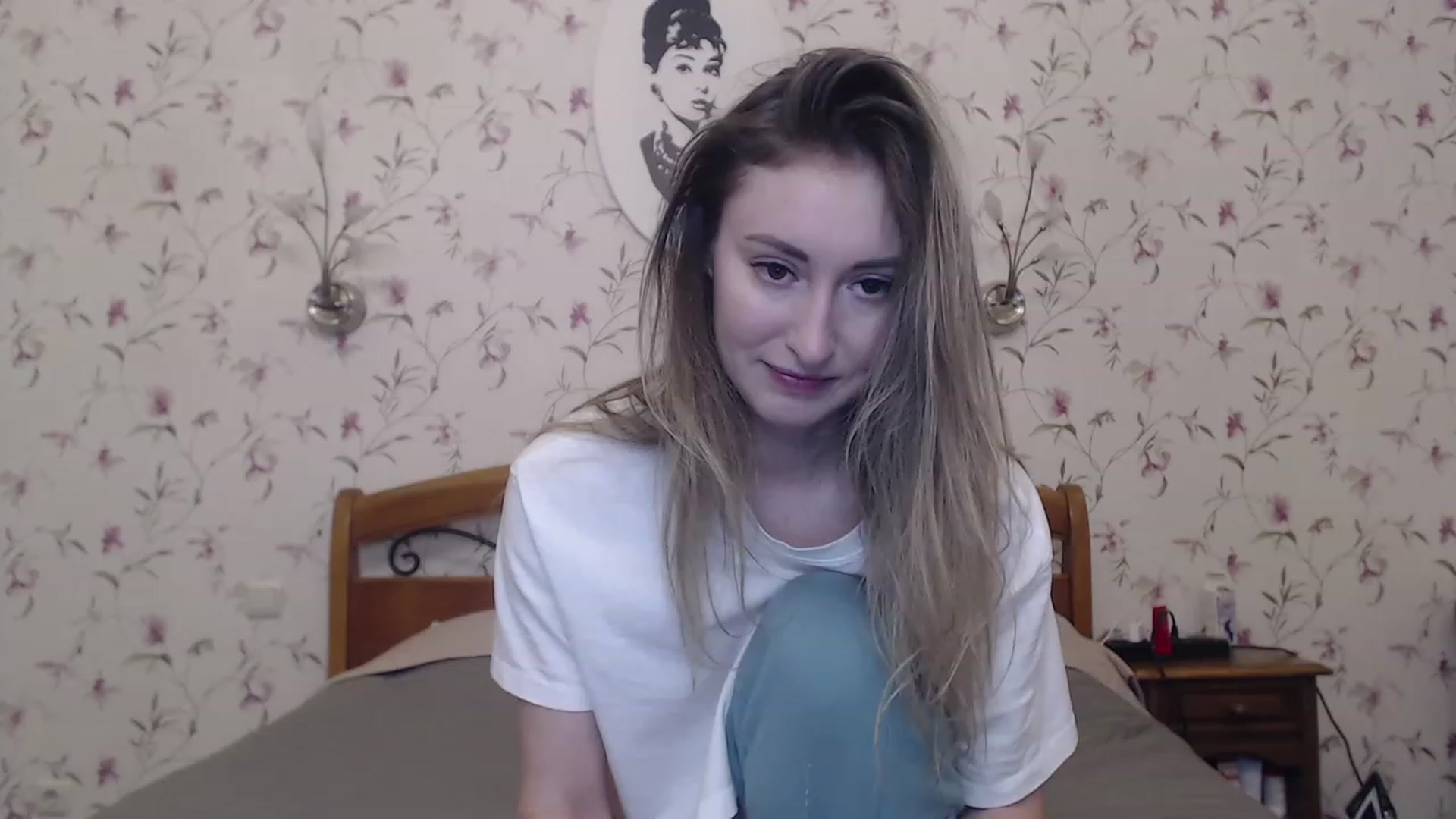 Gallery image thumbnail from Veronica_4u's myfreecams stream on, 03/16/2023, 17:13 image 4 of 20