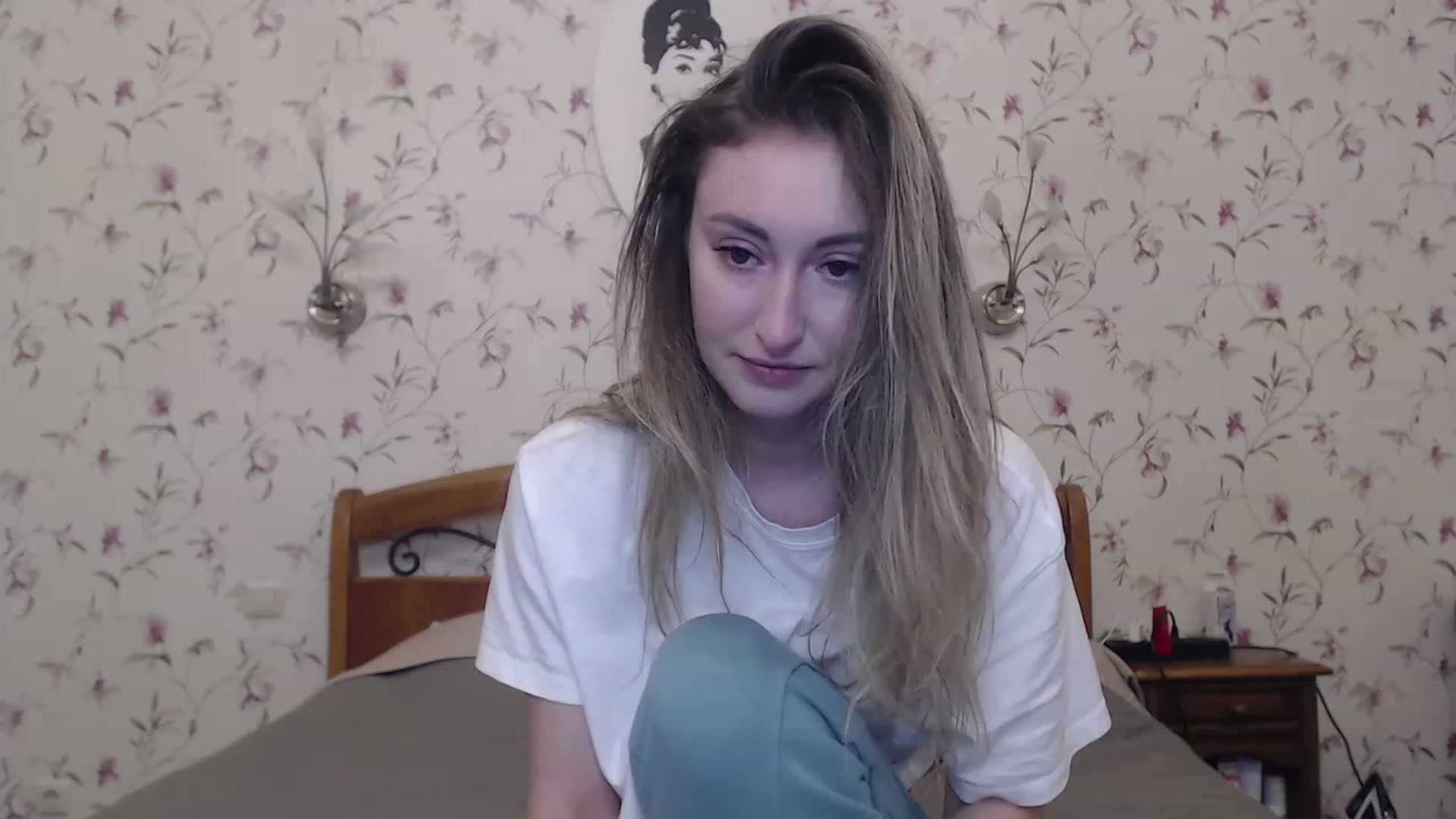 Gallery image thumbnail from Veronica_4u's myfreecams stream on, 03/16/2023, 17:13 image 3 of 20