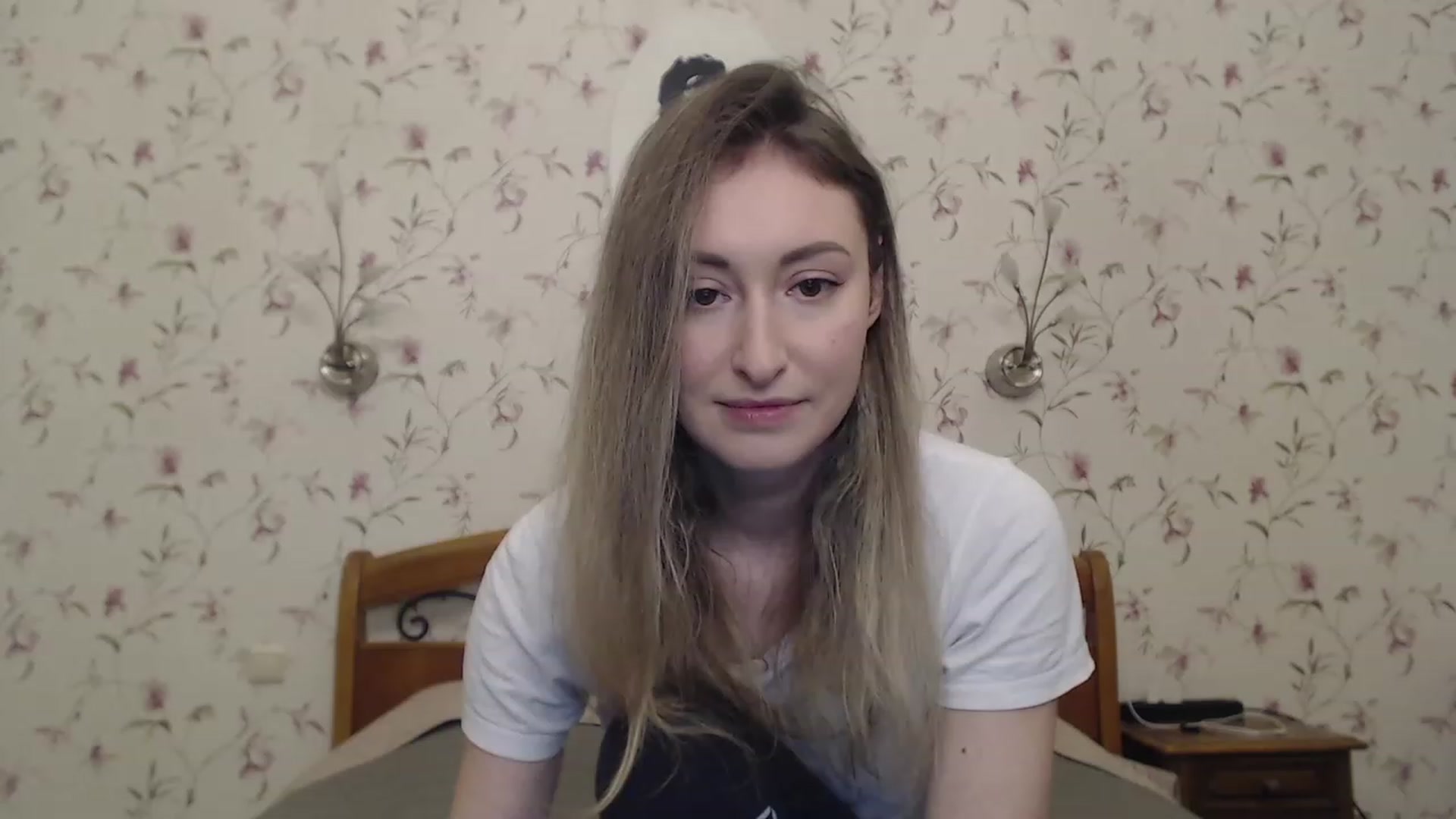 Gallery image thumbnail from Veronica_4u's myfreecams stream on, 03/20/2023, 17:26 image 5 of 20