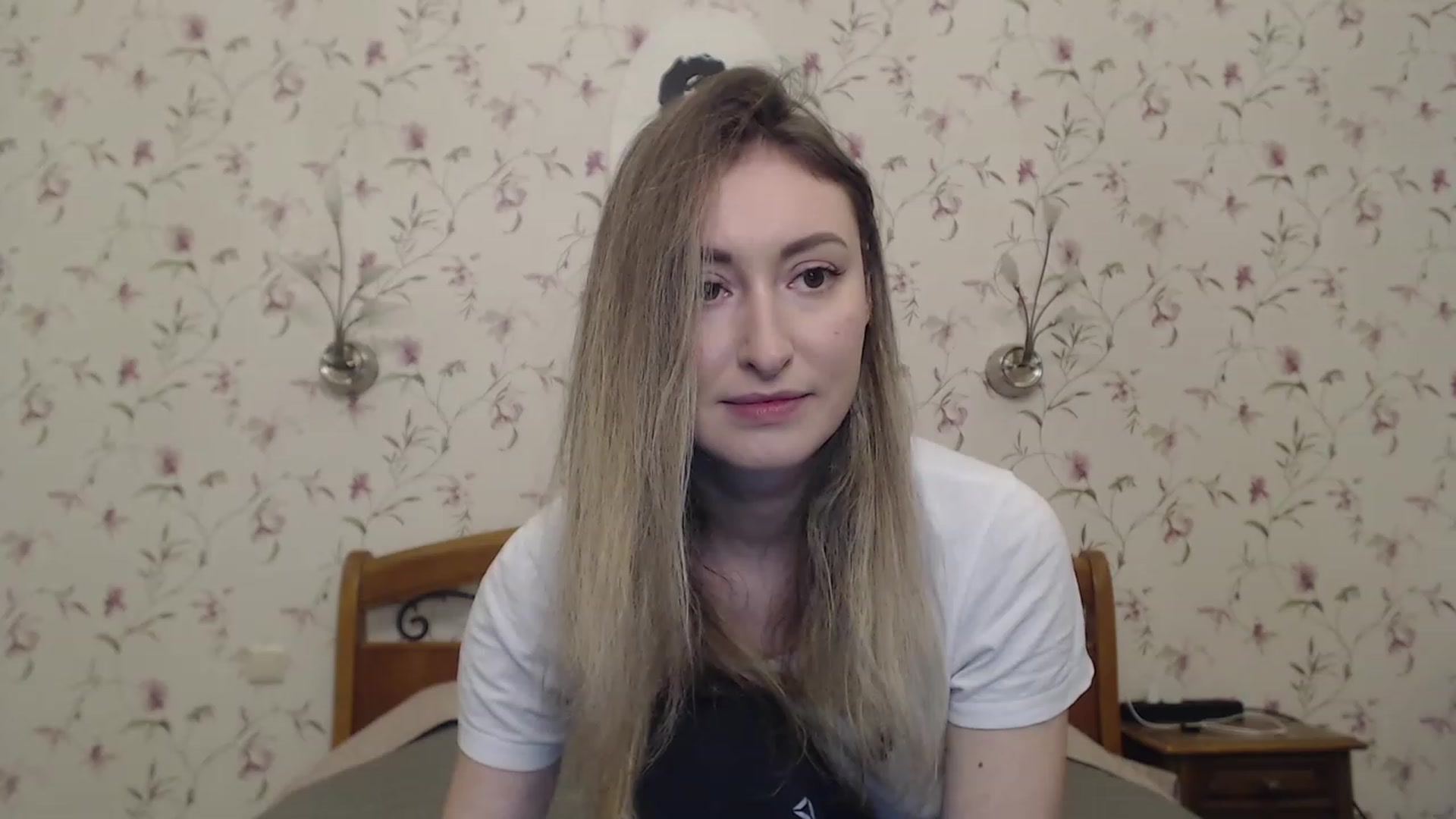 Gallery image thumbnail from Veronica_4u's myfreecams stream on, 03/20/2023, 17:26 image 6 of 20