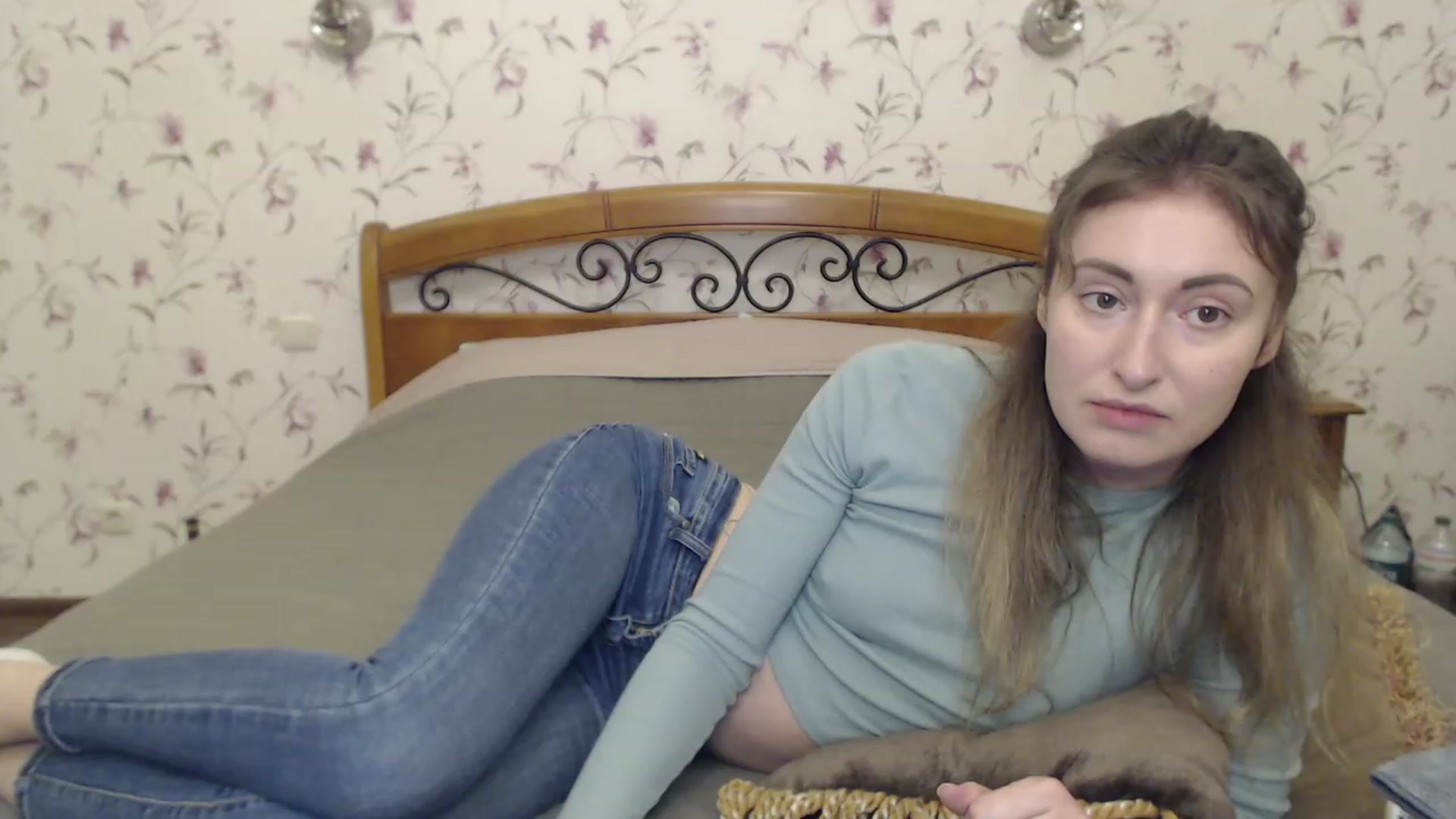 Gallery image thumbnail from Veronica_4u's myfreecams stream on, 03/25/2023, 18:21 image 18 of 20