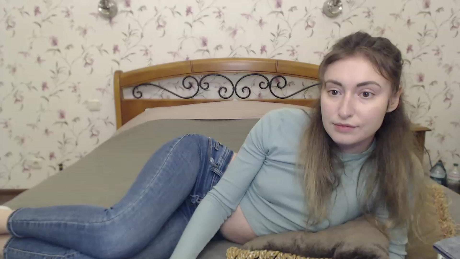 Gallery image thumbnail from Veronica_4u's myfreecams stream on, 03/25/2023, 18:21 image 14 of 20