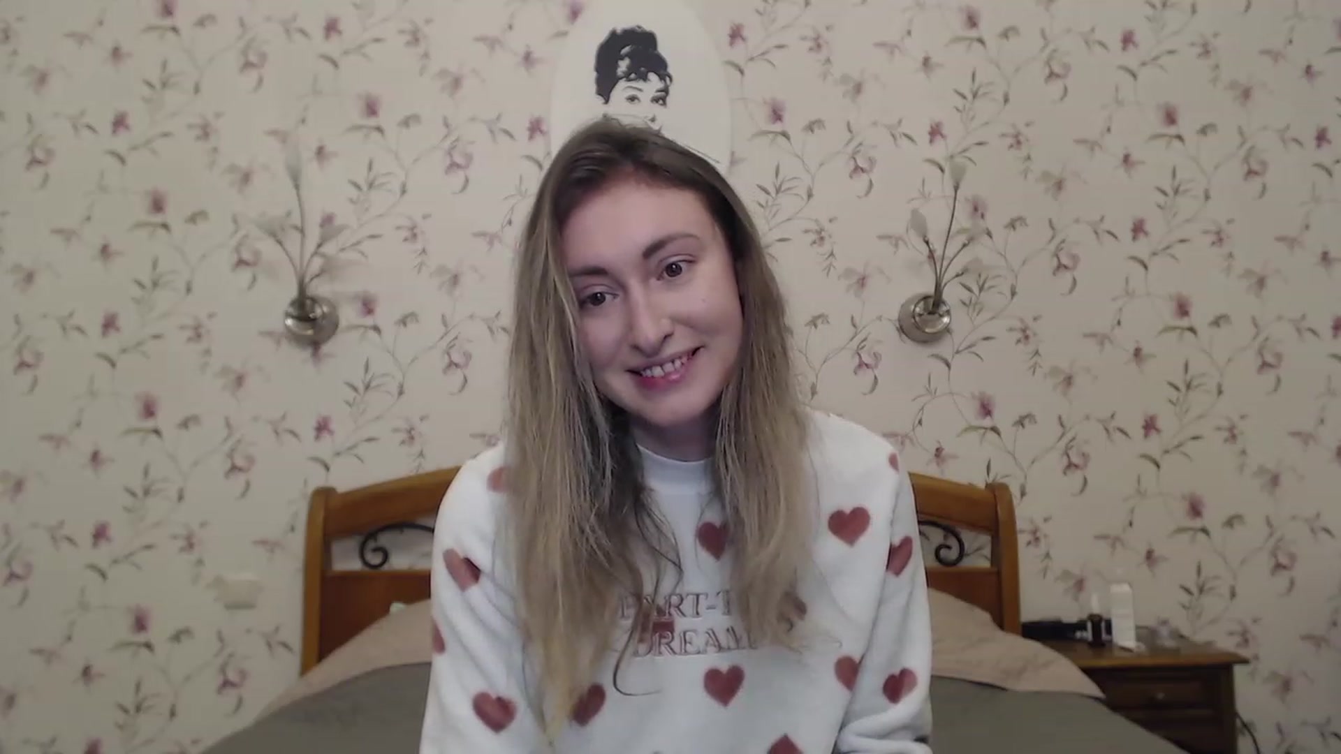 Gallery image thumbnail from Veronica_4u's myfreecams stream on, 03/27/2023, 18:08 image 15 of 20