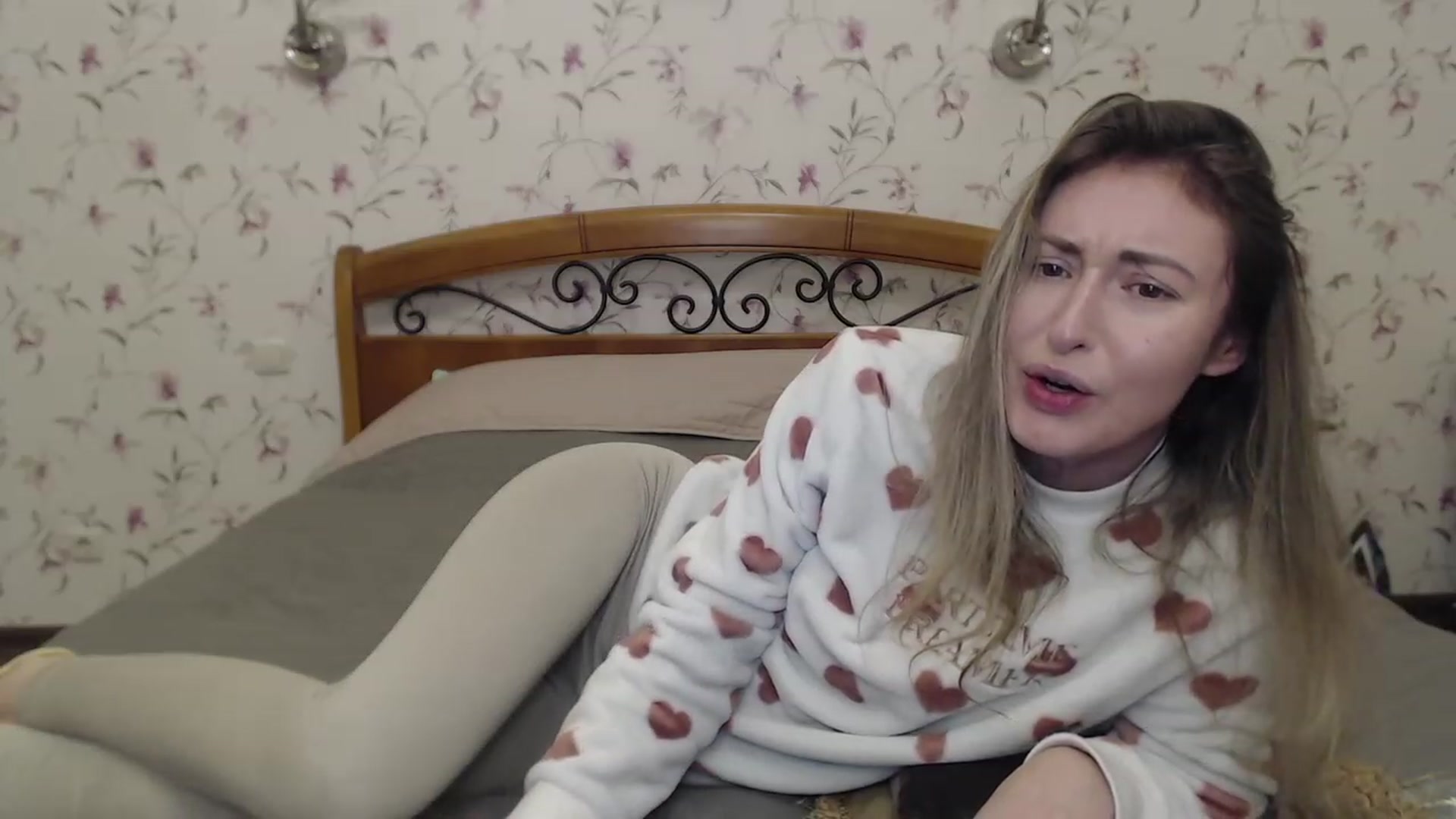 Gallery image thumbnail from Veronica_4u's myfreecams stream on, 03/27/2023, 18:08 image 16 of 20