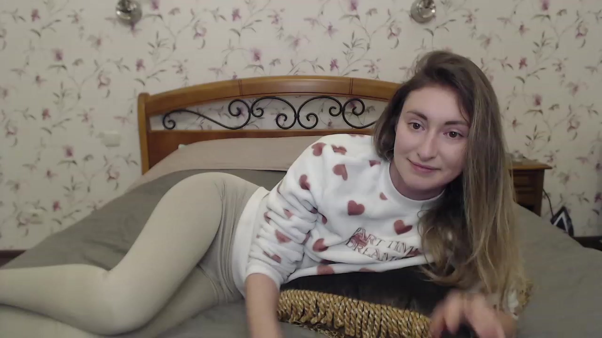 Gallery image thumbnail from Veronica_4u's myfreecams stream on, 03/27/2023, 18:08 image 6 of 20