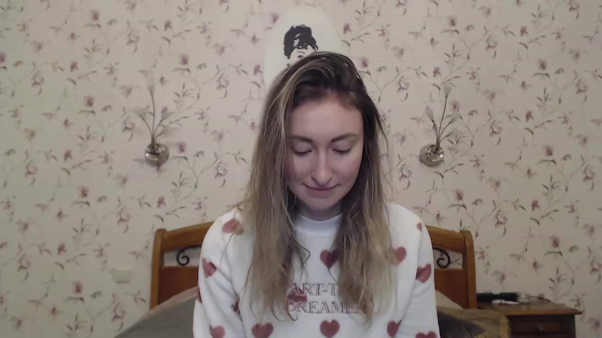 Gallery image thumbnail from Veronica_4u's myfreecams stream on, 03/28/2023, 17:05 image 8 of 20