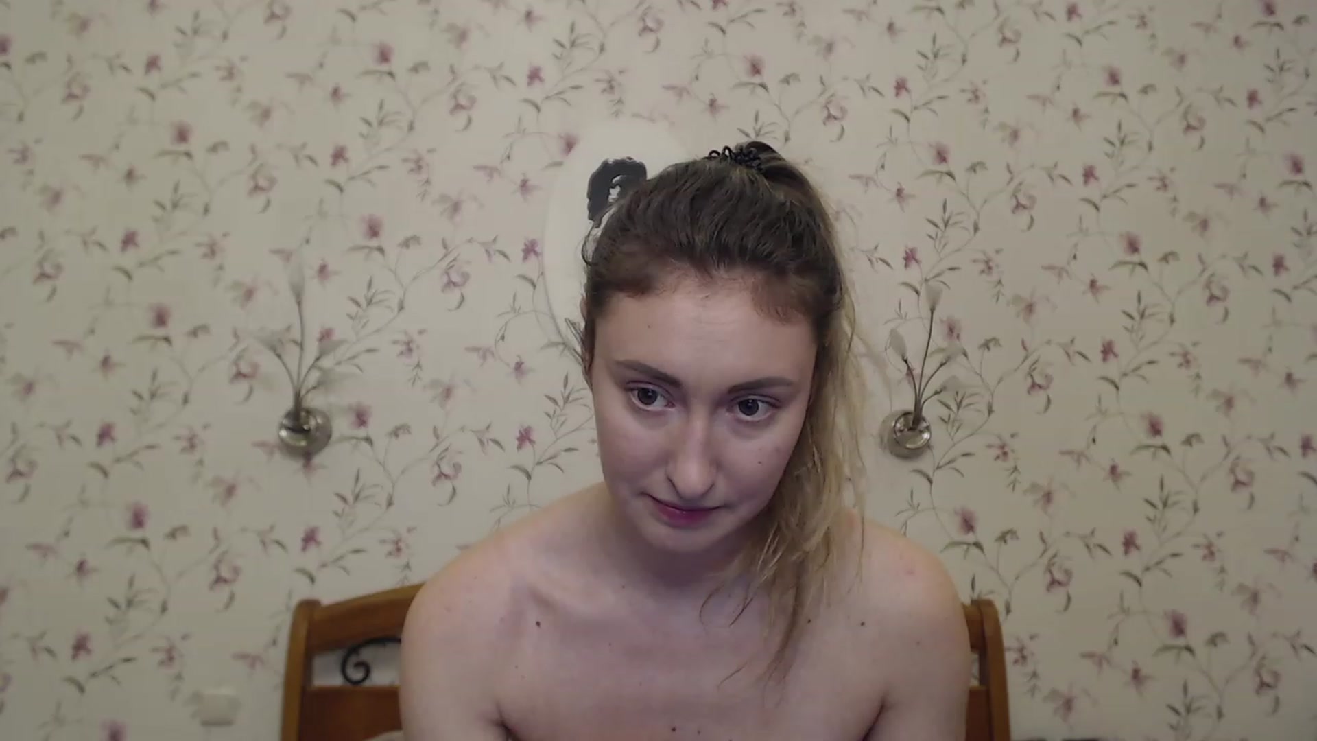 Gallery image thumbnail from Veronica_4u's myfreecams stream on, 03/28/2023, 18:06 image 19 of 20