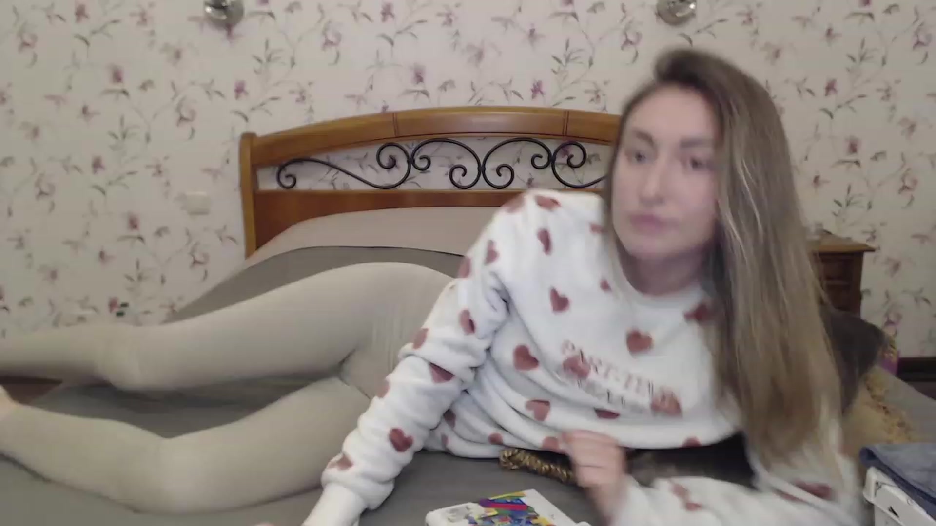 Gallery image thumbnail from Veronica_4u's myfreecams stream on, 03/30/2023, 16:29 image 10 of 20