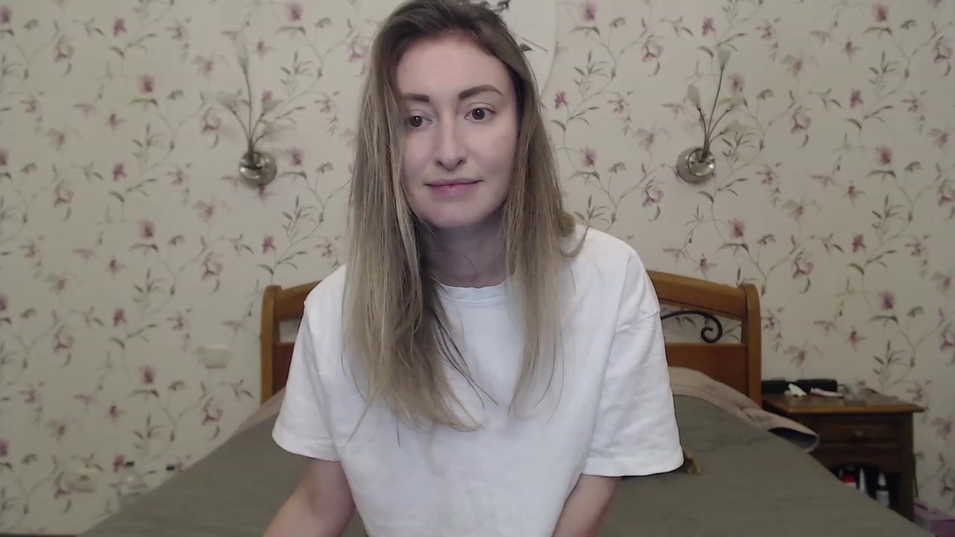 Gallery image thumbnail from Veronica_4u's myfreecams stream on, 03/31/2023, 18:07 image 15 of 20