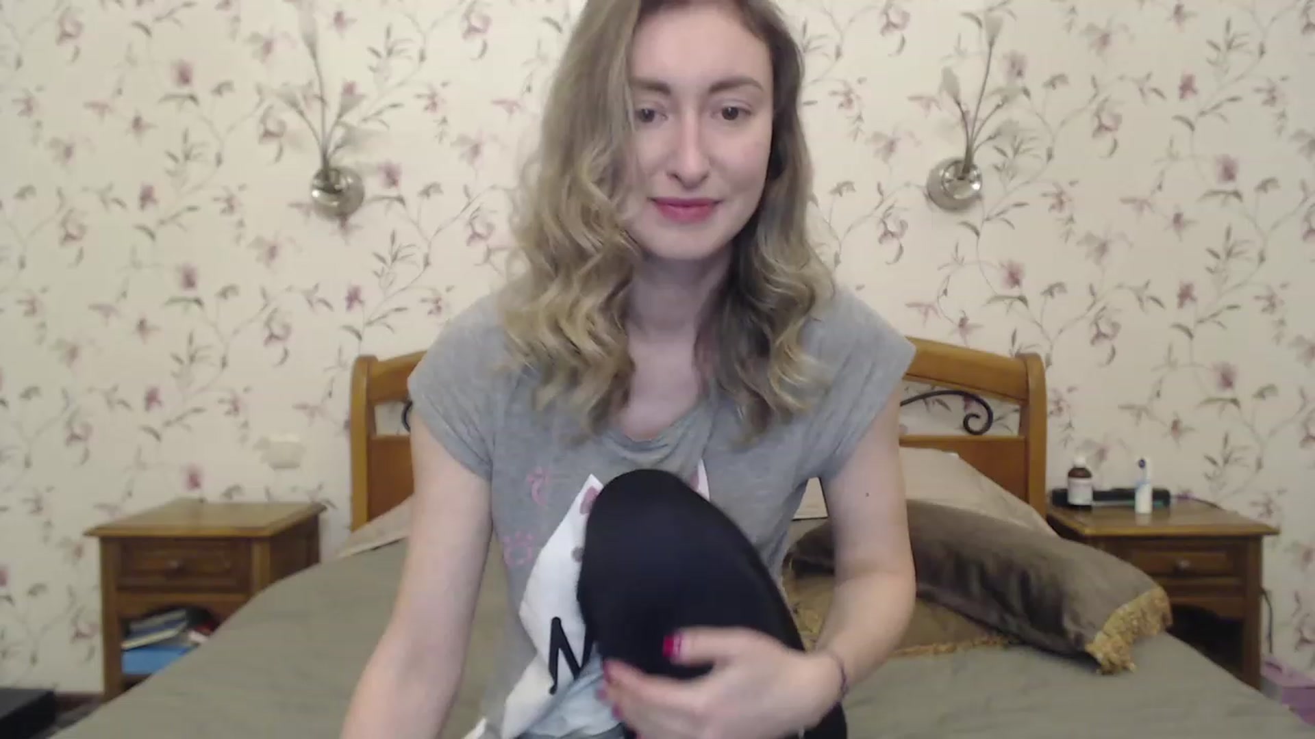 Gallery image thumbnail from Veronica_4u's myfreecams stream on, 04/20/2023, 17:33 image 12 of 20