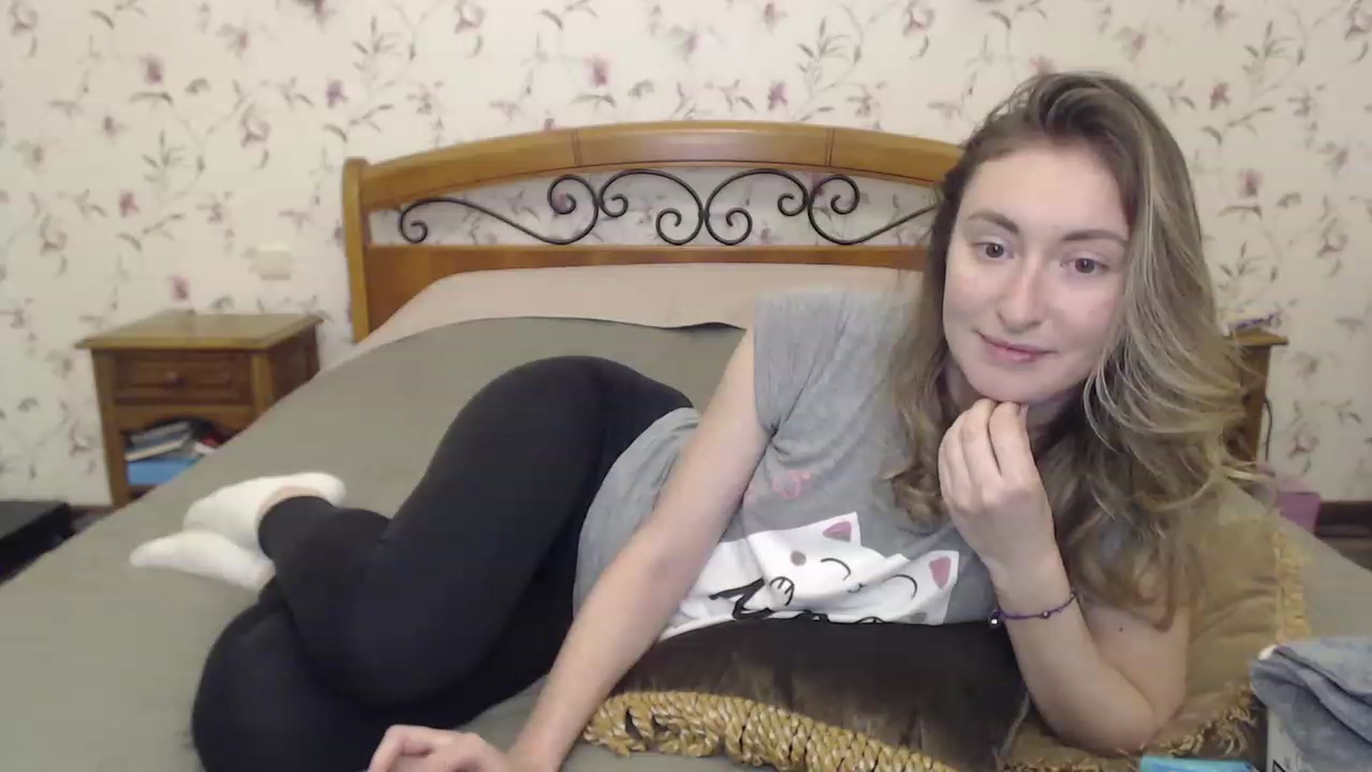 Gallery image thumbnail from Veronica_4u's myfreecams stream on, 04/21/2023, 17:19 image 6 of 20