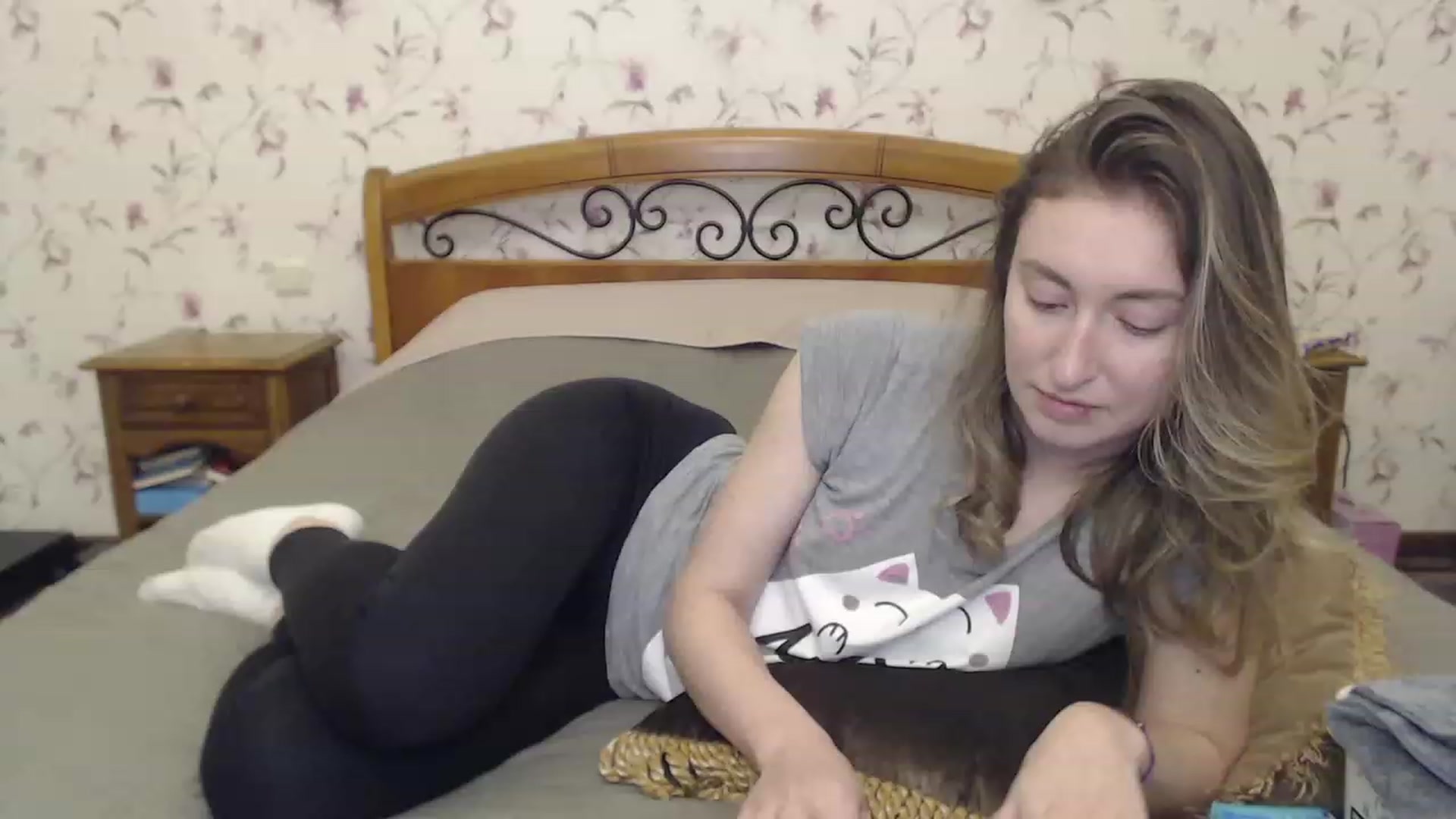 Gallery image thumbnail from Veronica_4u's myfreecams stream on, 04/21/2023, 17:19 image 10 of 20