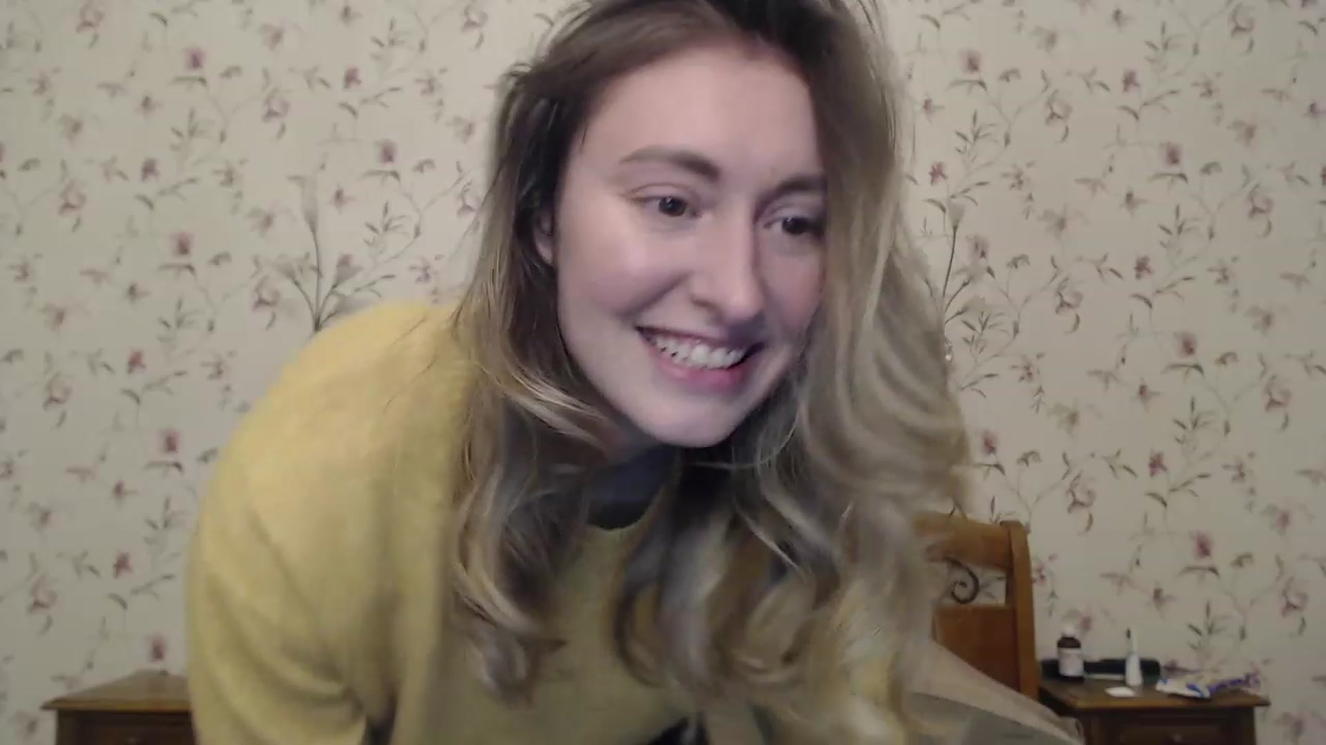 Gallery image thumbnail from Veronica_4u's myfreecams stream on, 04/21/2023, 18:25 image 6 of 20