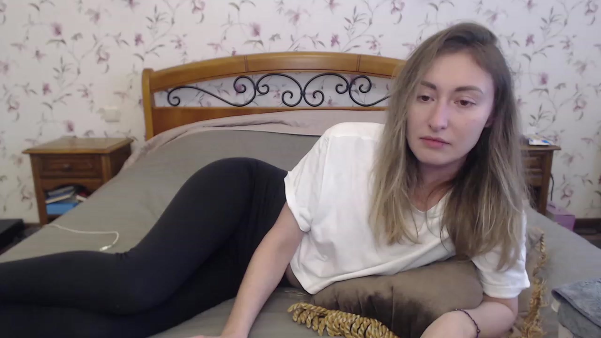 Gallery image thumbnail from Veronica_4u's myfreecams stream on, 04/23/2023, 14:00 image 10 of 20