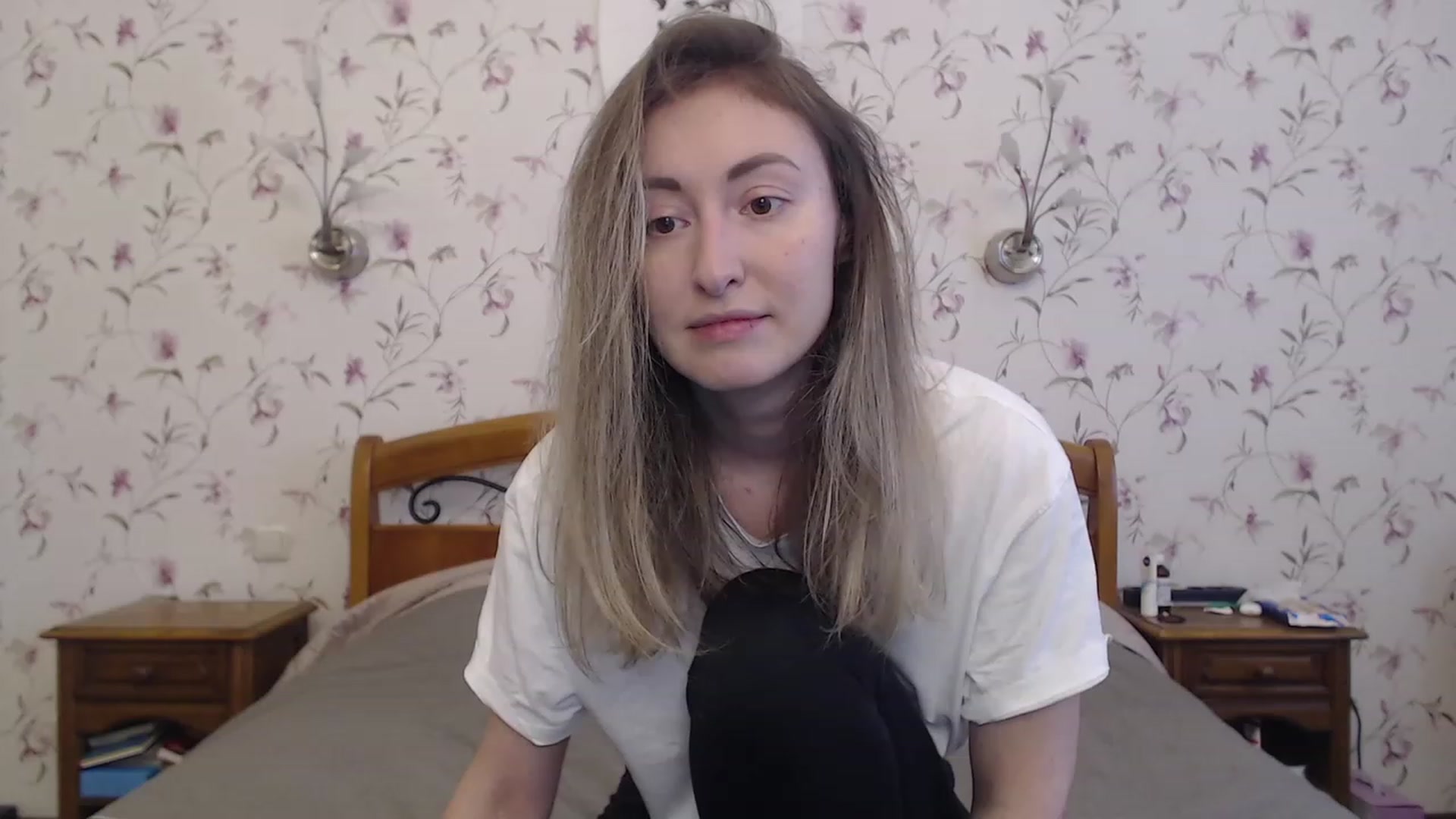Gallery image thumbnail from Veronica_4u's myfreecams stream on, 04/23/2023, 14:00 image 1 of 20