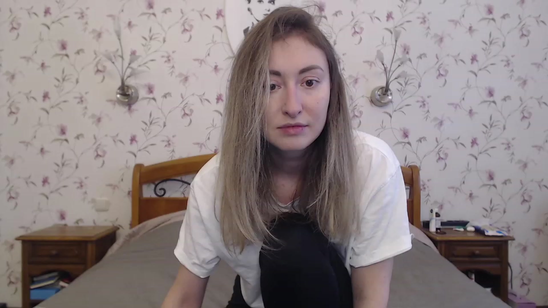 Gallery image thumbnail from Veronica_4u's myfreecams stream on, 04/23/2023, 14:00 image 3 of 20