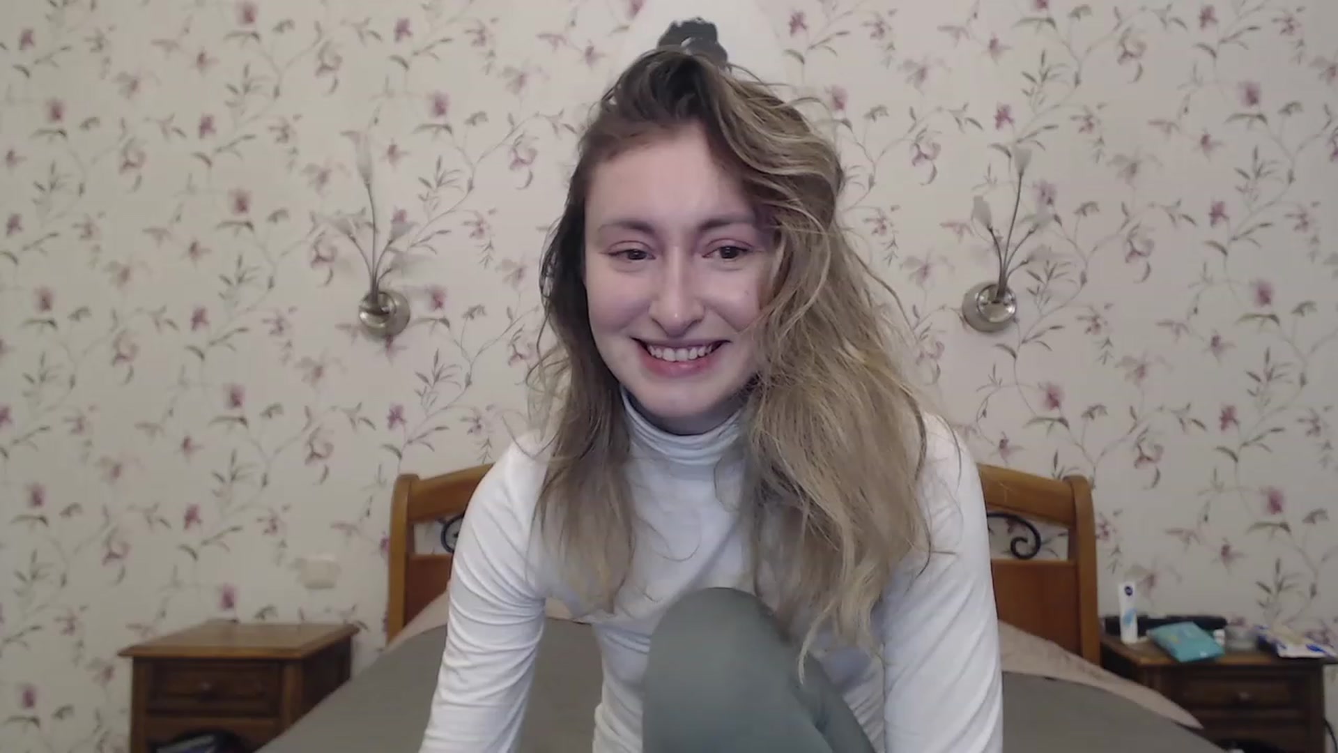 Gallery image thumbnail from Veronica_4u's myfreecams stream on, 04/28/2023, 16:03 image 5 of 20