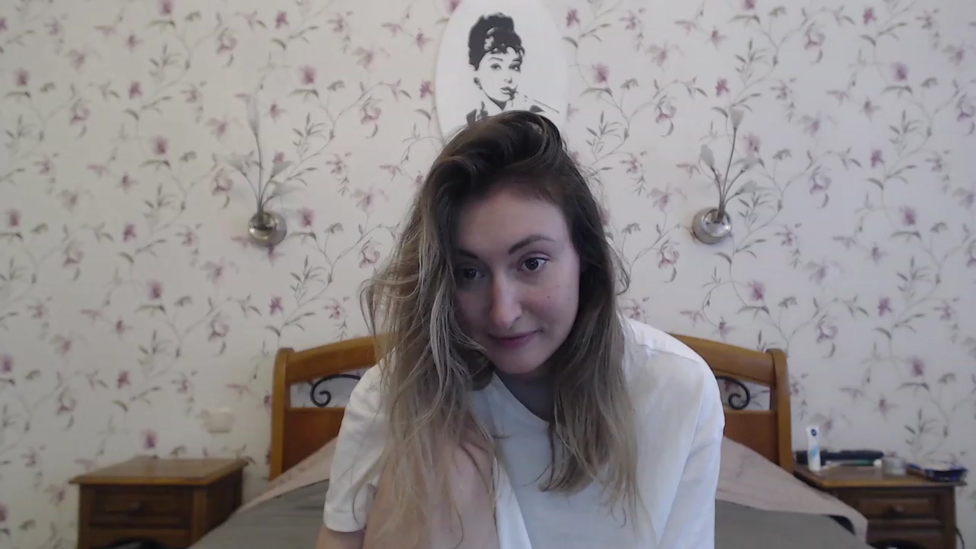 Gallery image thumbnail from Veronica_4u's myfreecams stream on, 04/30/2023, 08:33 image 14 of 20