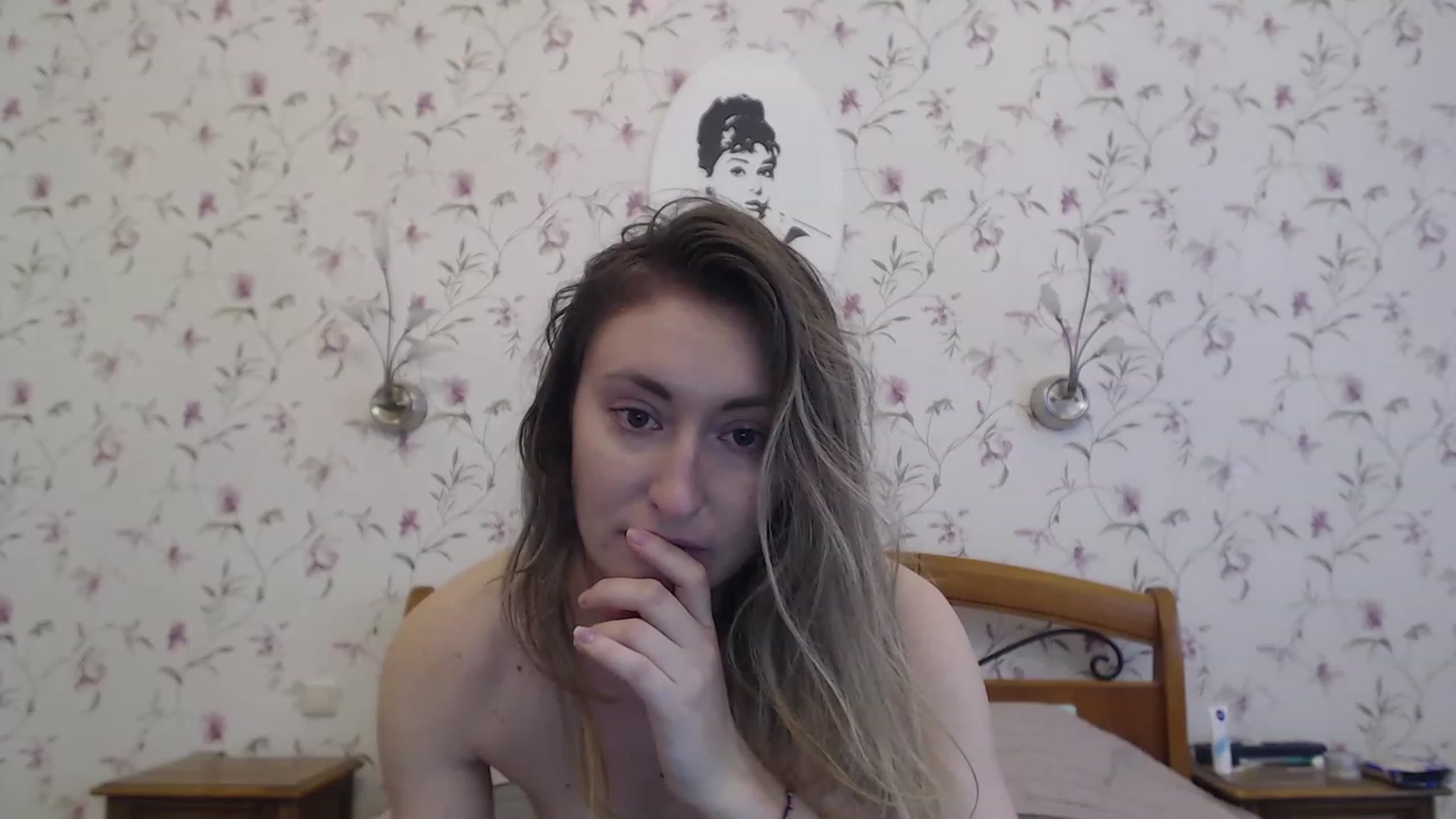 Gallery image thumbnail from Veronica_4u's myfreecams stream on, 04/30/2023, 08:33 image 6 of 20