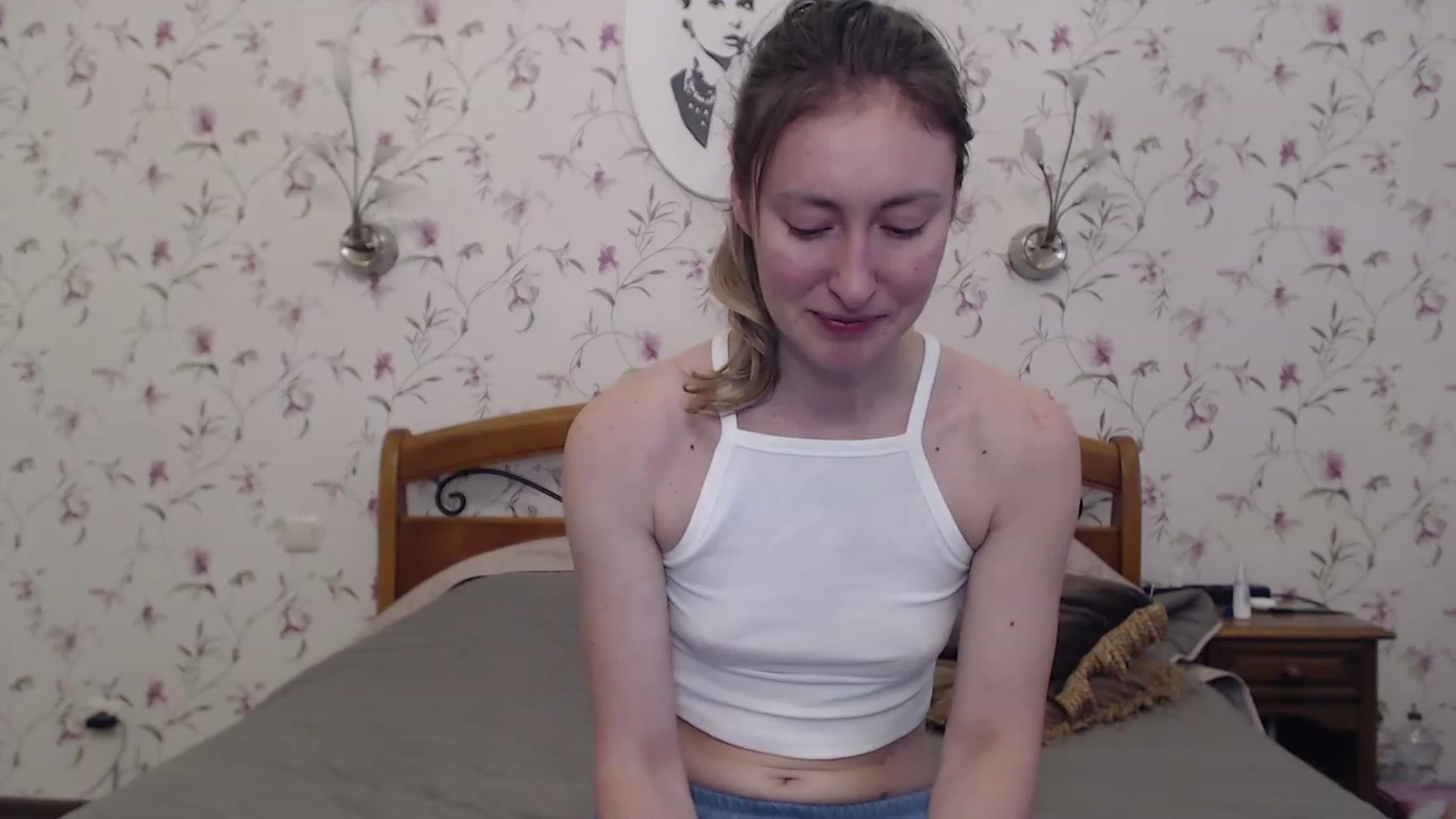 Gallery image thumbnail from Veronica_4u's myfreecams stream on, 05/16/2023, 16:25 image 4 of 20