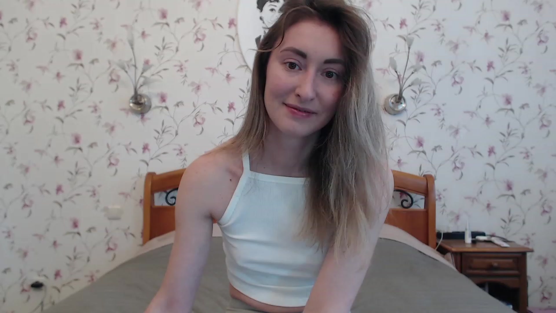 Gallery image thumbnail from Veronica_4u's myfreecams stream on, 05/17/2023, 14:31 image 7 of 20