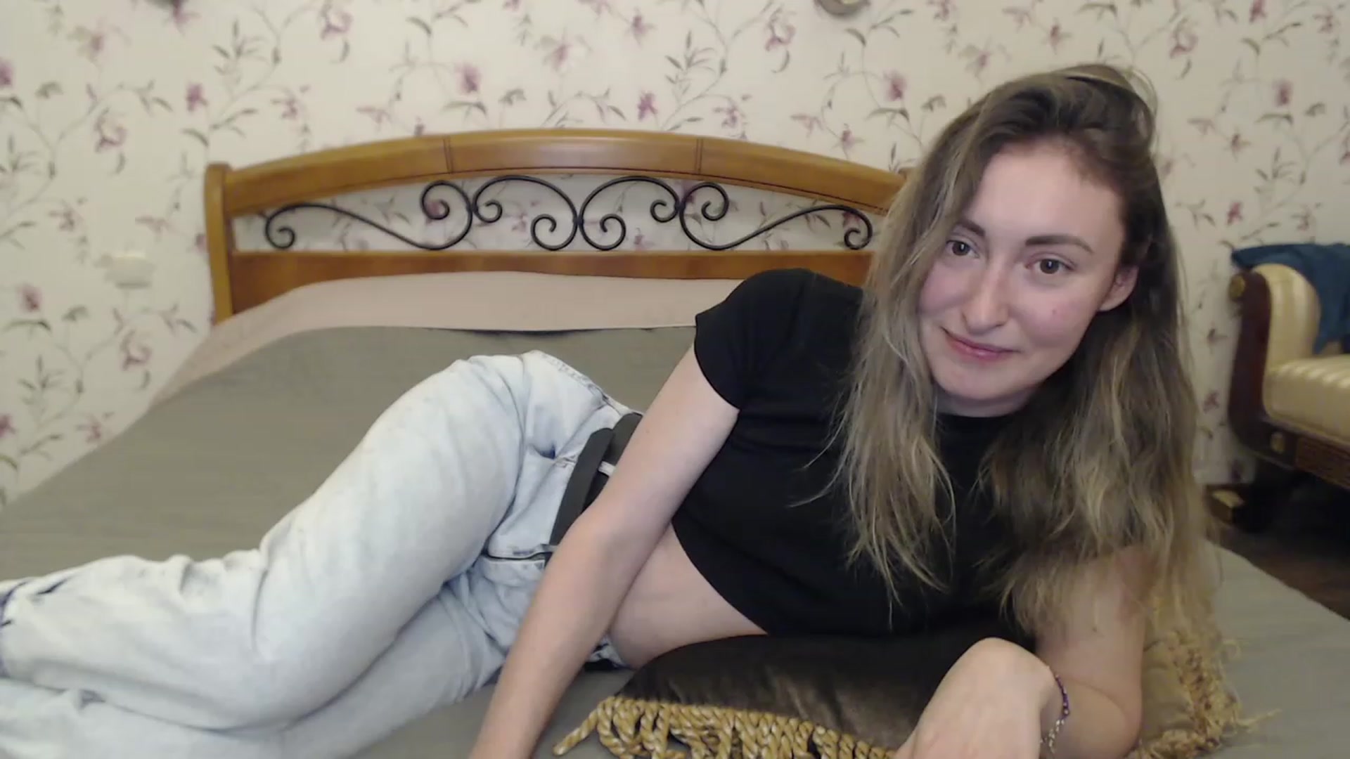 Gallery image thumbnail from Veronica_4u's myfreecams stream on, 05/20/2023, 18:13 image 16 of 20