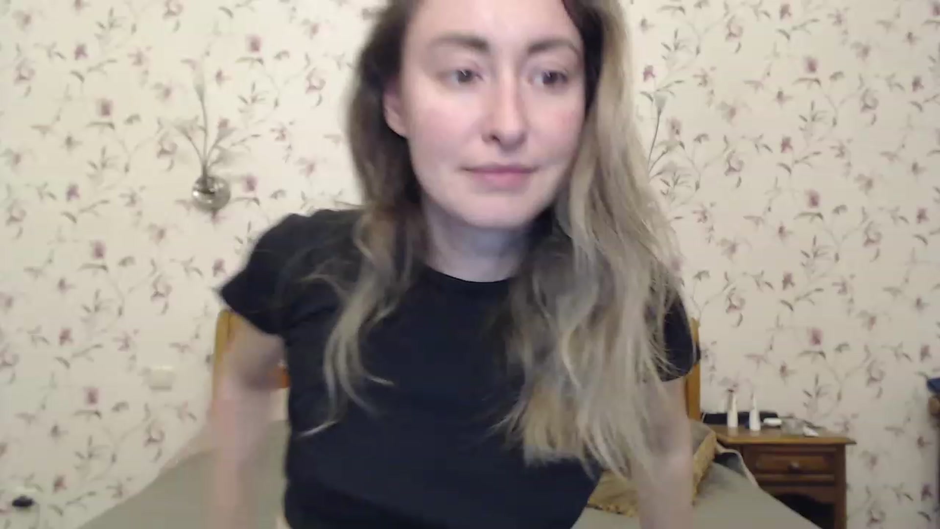 Gallery image thumbnail from Veronica_4u's myfreecams stream on, 05/20/2023, 18:13 image 6 of 20