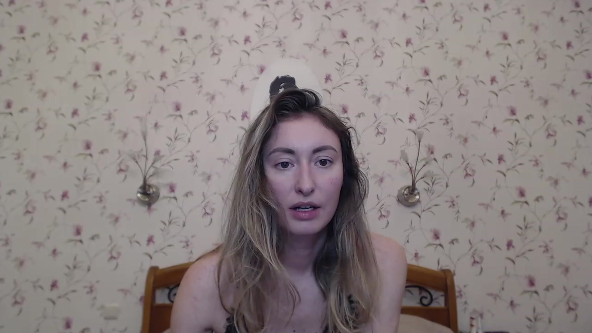 Gallery image thumbnail from Veronica_4u's myfreecams stream on, 05/22/2023, 17:00 image 15 of 20