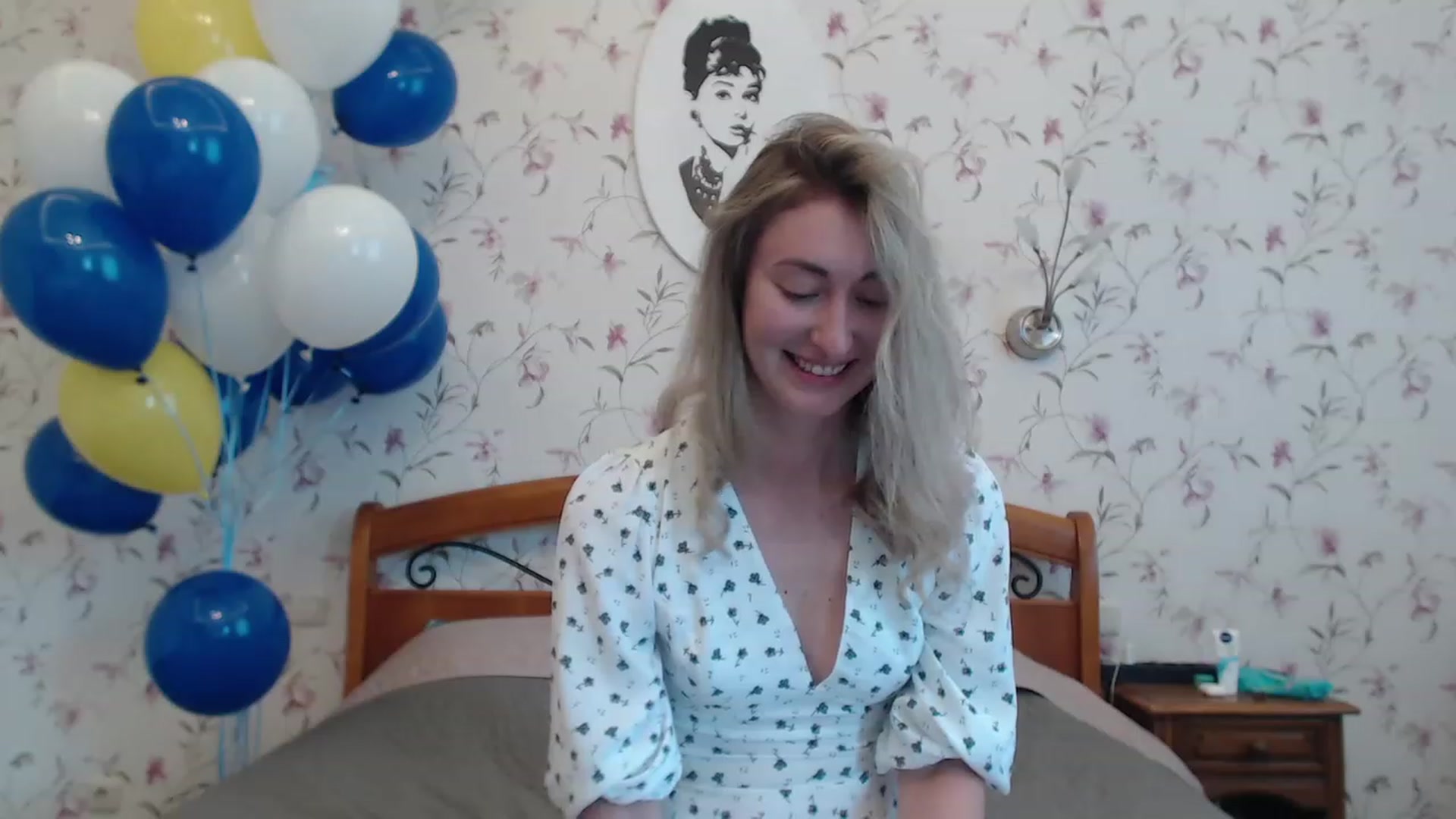 Gallery image thumbnail from Veronica_4u's myfreecams stream on, 06/06/2023, 05:46 image 12 of 20