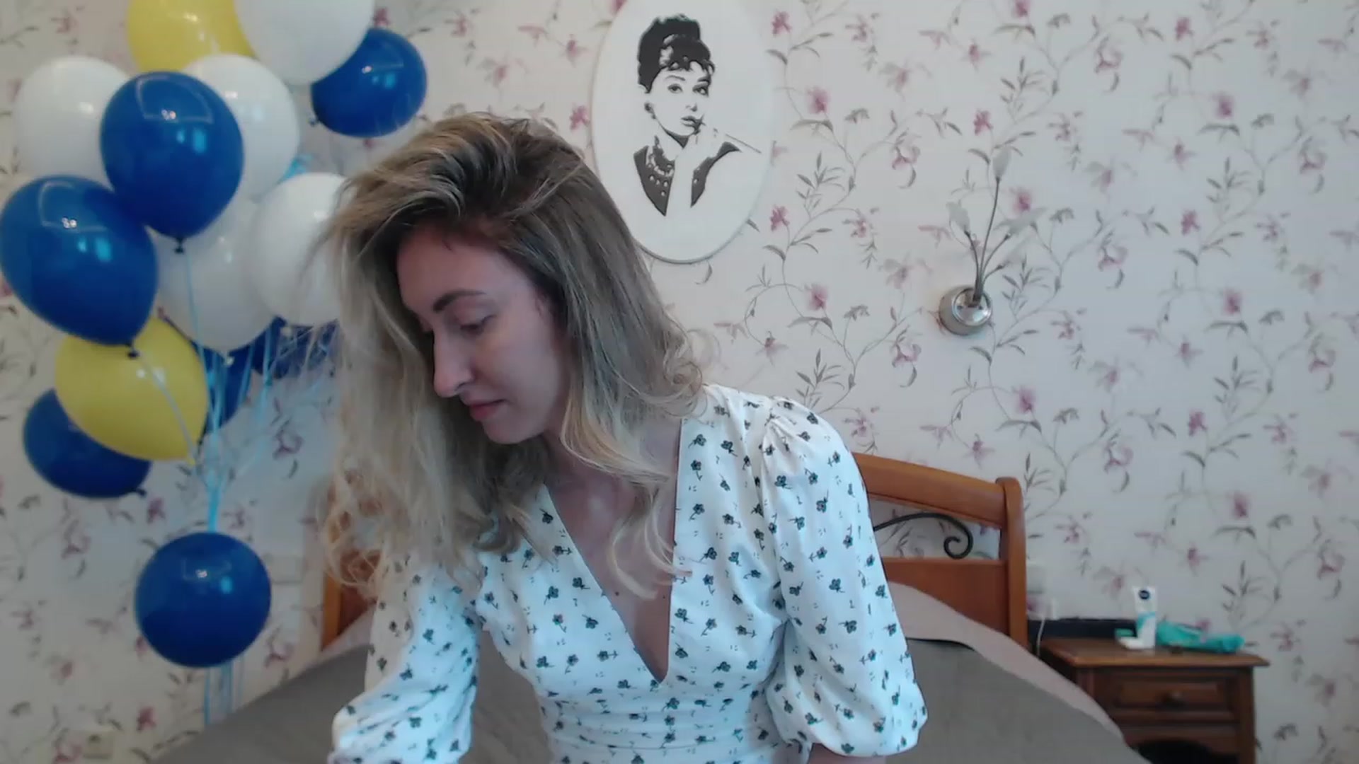 Gallery image thumbnail from Veronica_4u's myfreecams stream on, 06/06/2023, 05:46 image 18 of 20